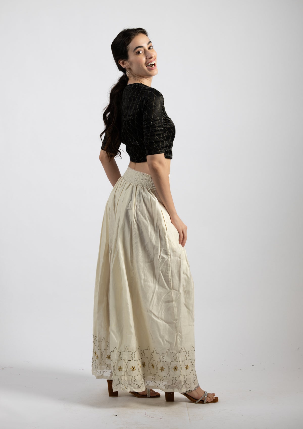 Frost Fit White Chanderi Pants - Size Small