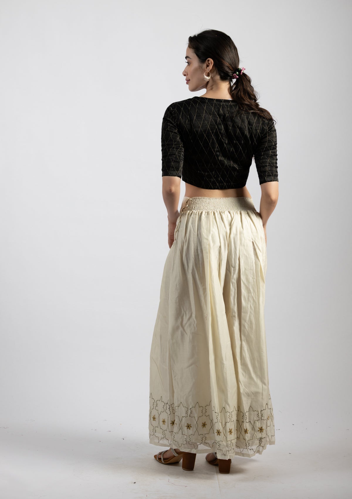 Frost Fit White Chanderi Pants - Size Small