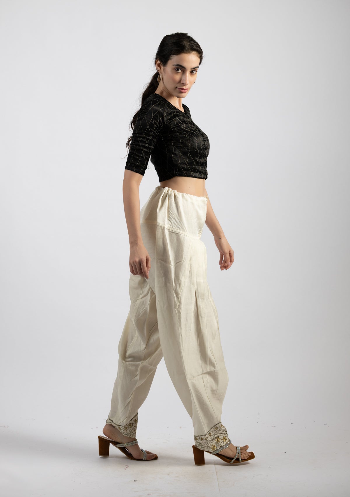 Snowline Chanderi Bottoms - Size Extra Large