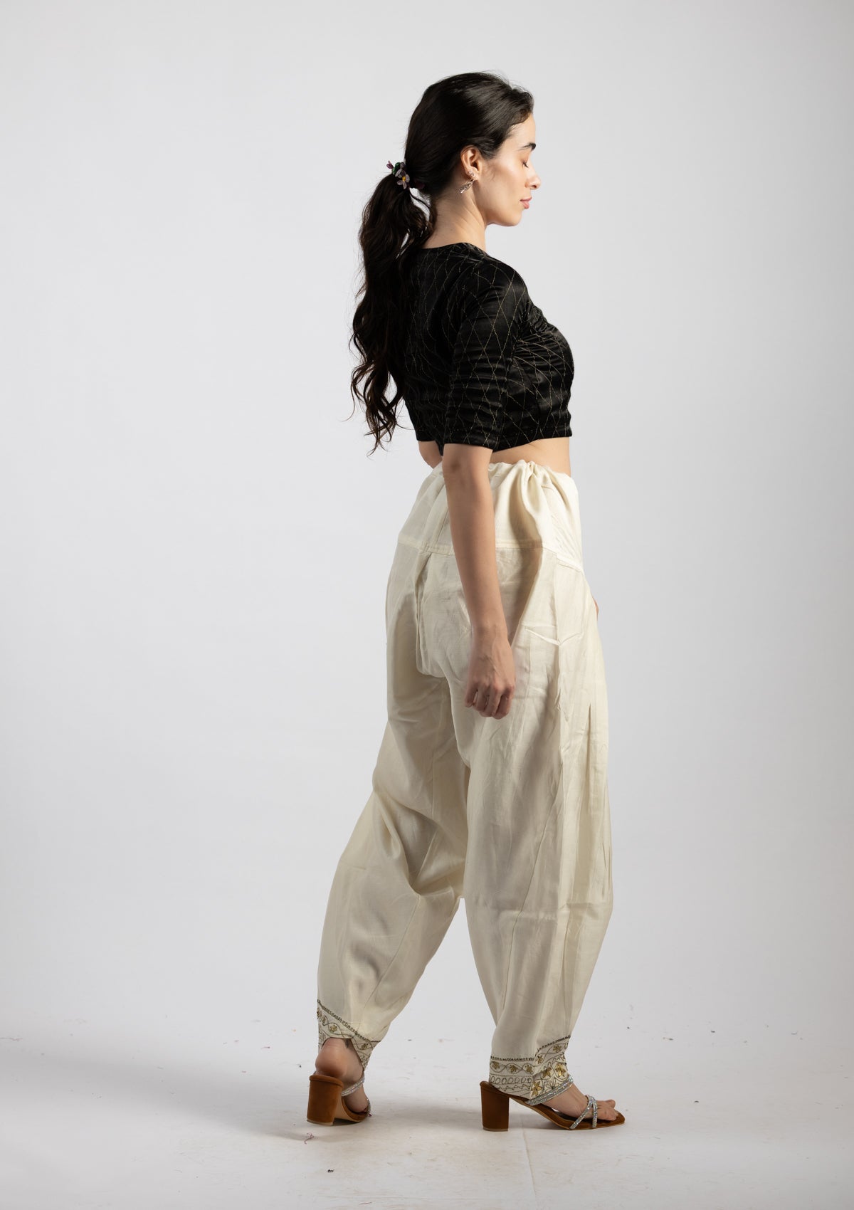 Snowline Chanderi Bottoms - Size Extra Large