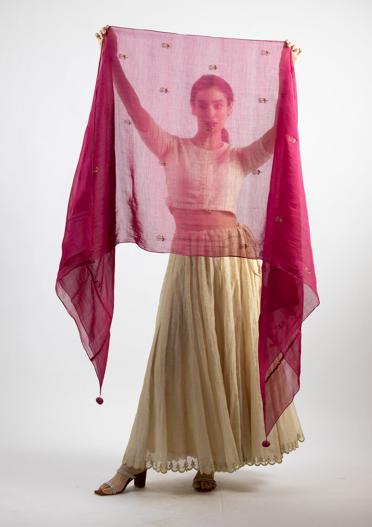 Pearl Rose Embroidered Chanderi Dupatta
