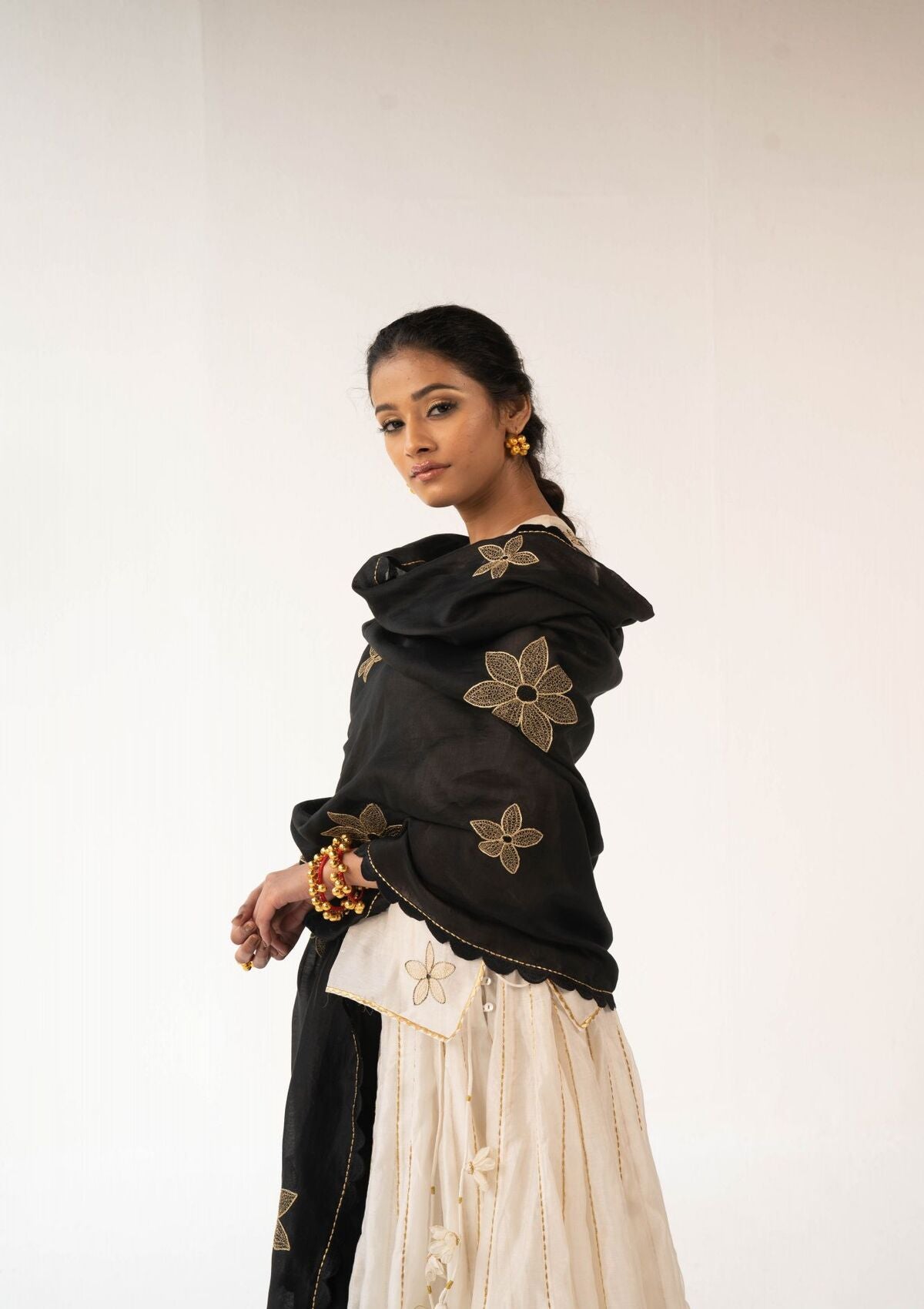 Sarai Black Dupatta