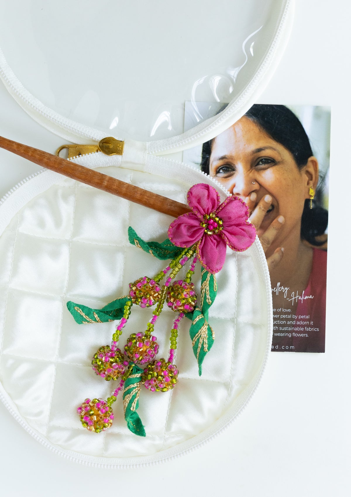 Evergreen Floral Juda Stick