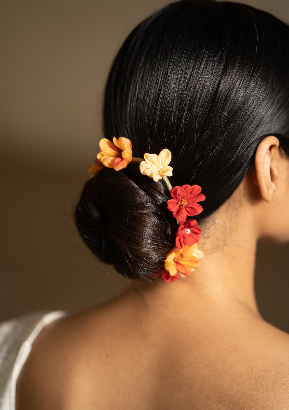 Tambura Red Flower Hair Accessory