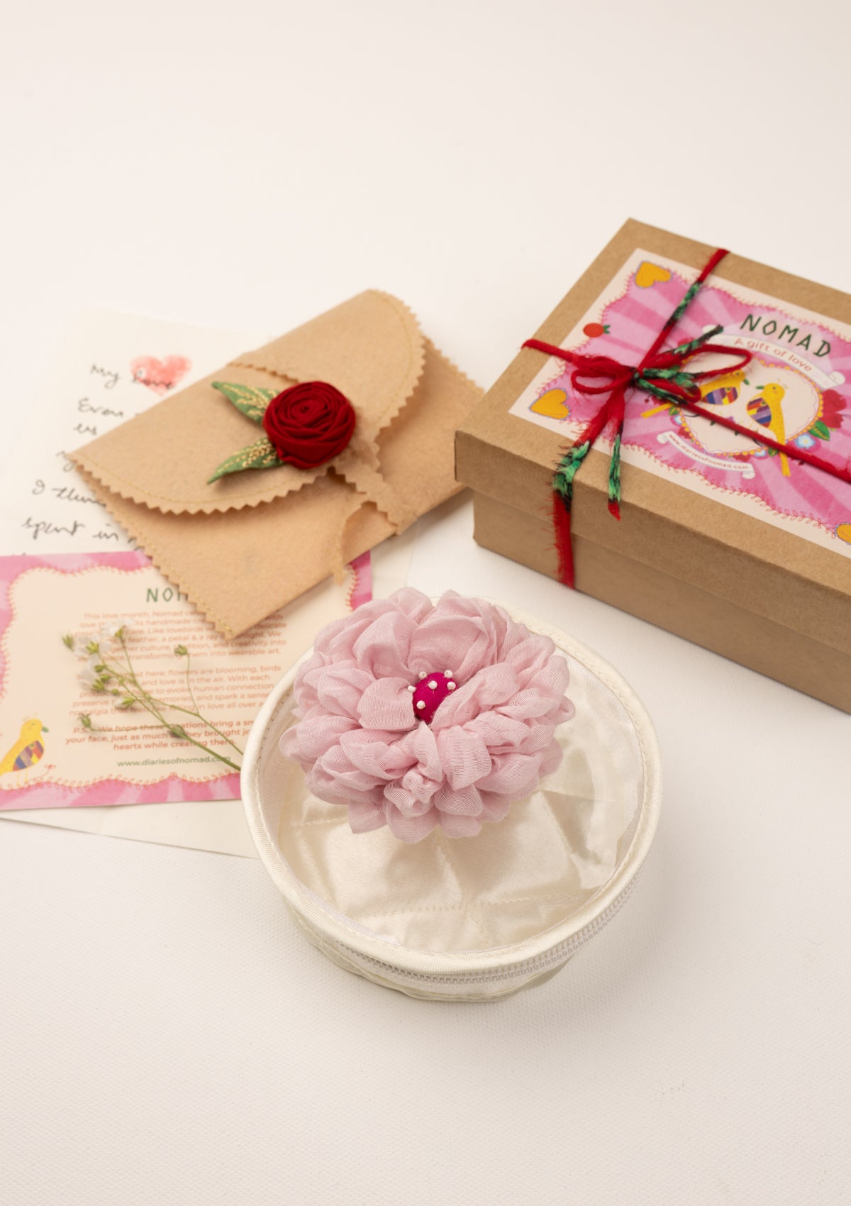 Flower attachemnet for any gift Crochet Flower With Beauty Accessories In Bouquet main image 3
