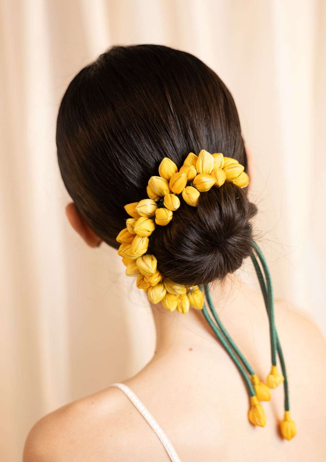 Shankhi Yellow Floral Gajra
