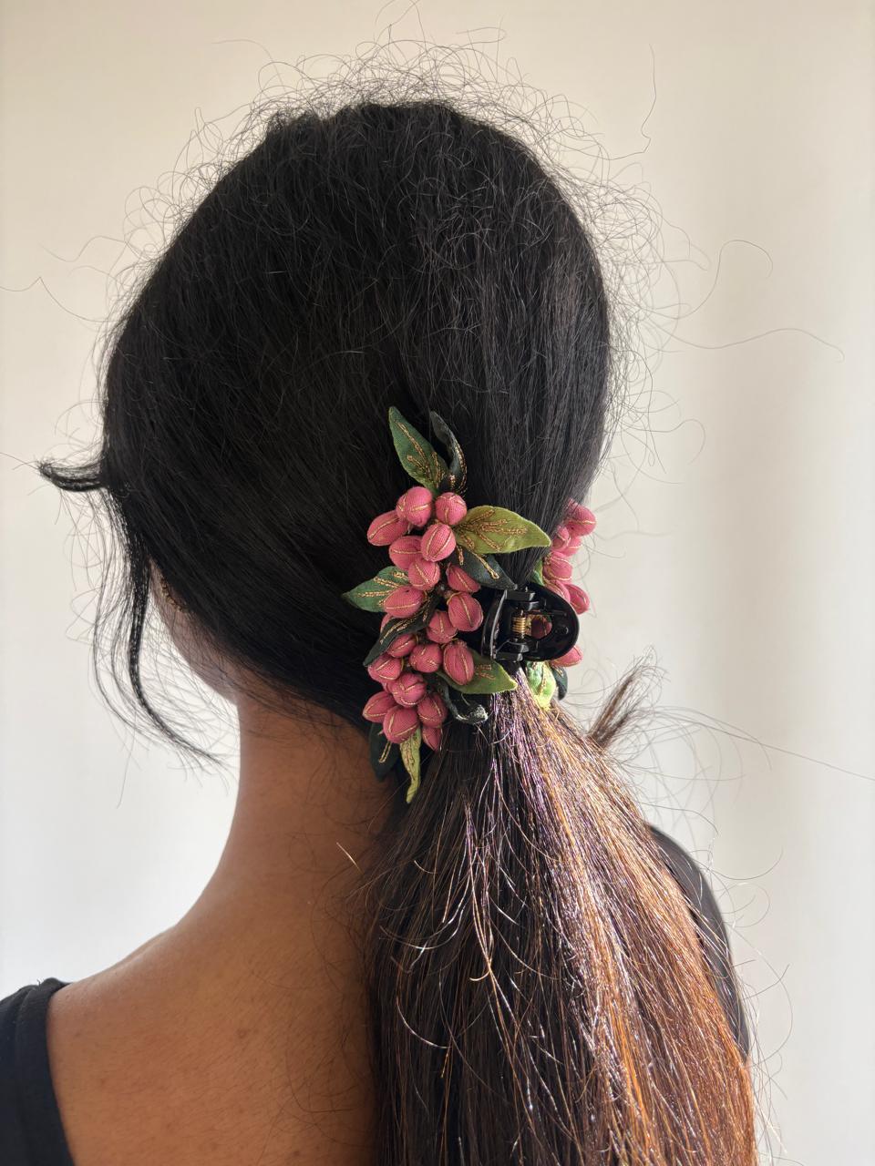 Lily Floral Cluster