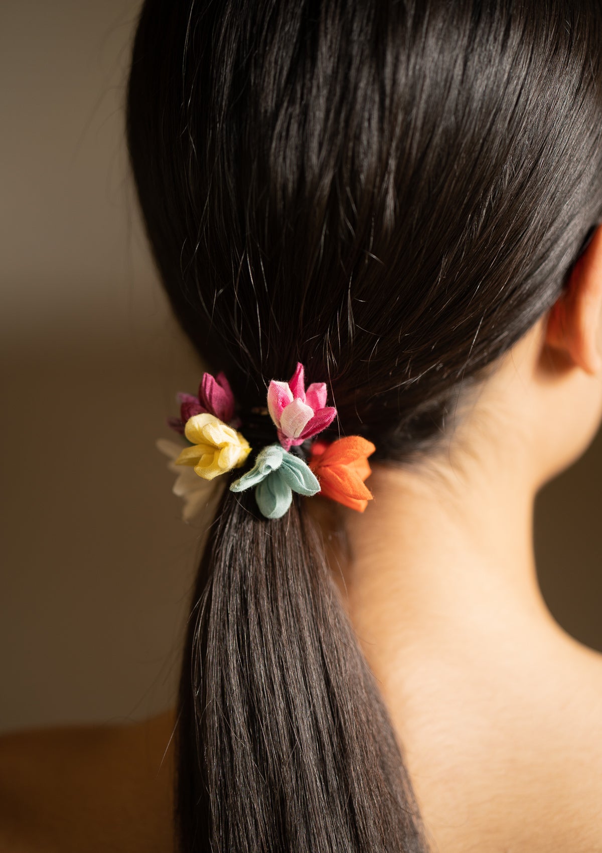 Aria Flower Rubber Band