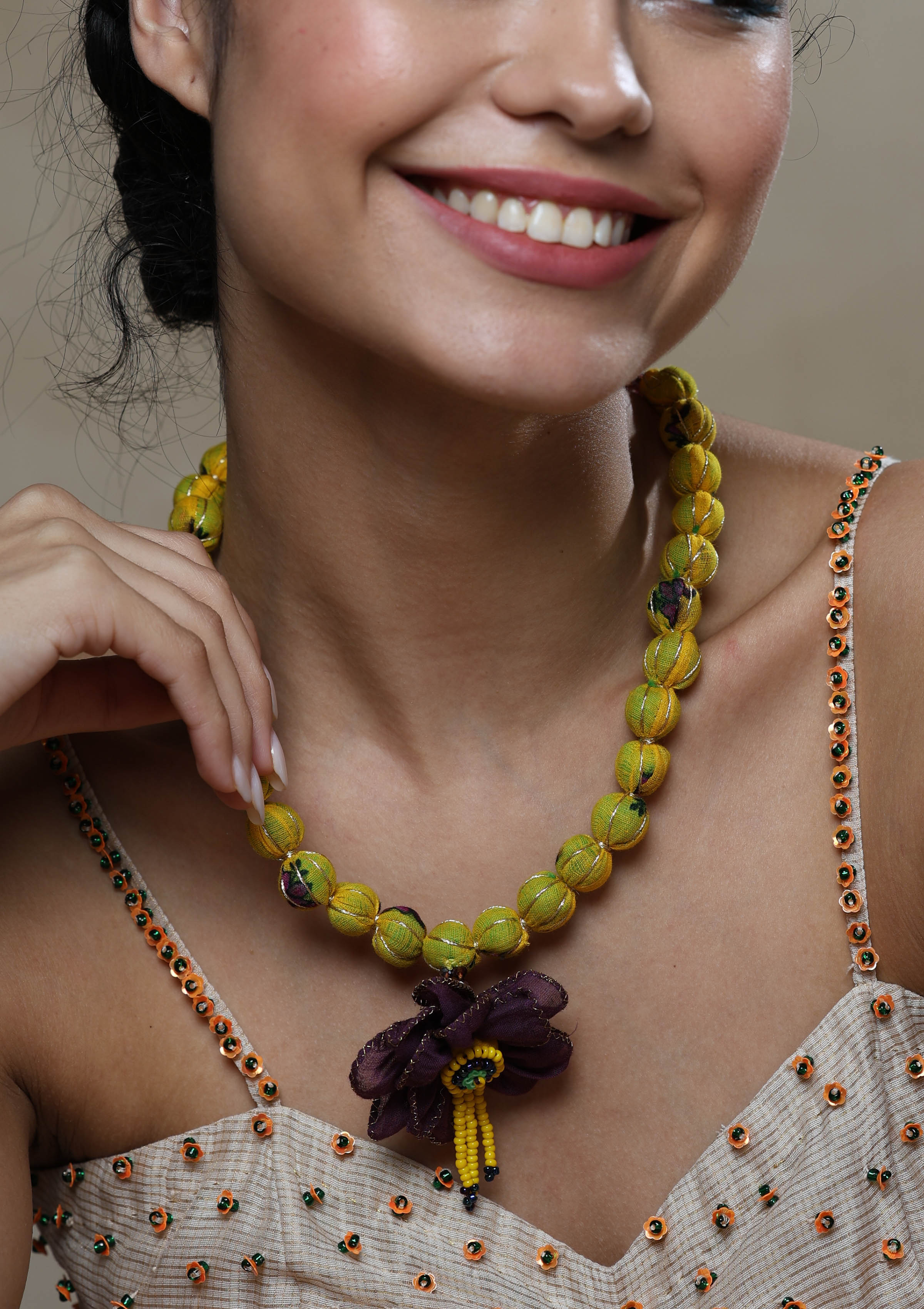 Sondesh Necklace