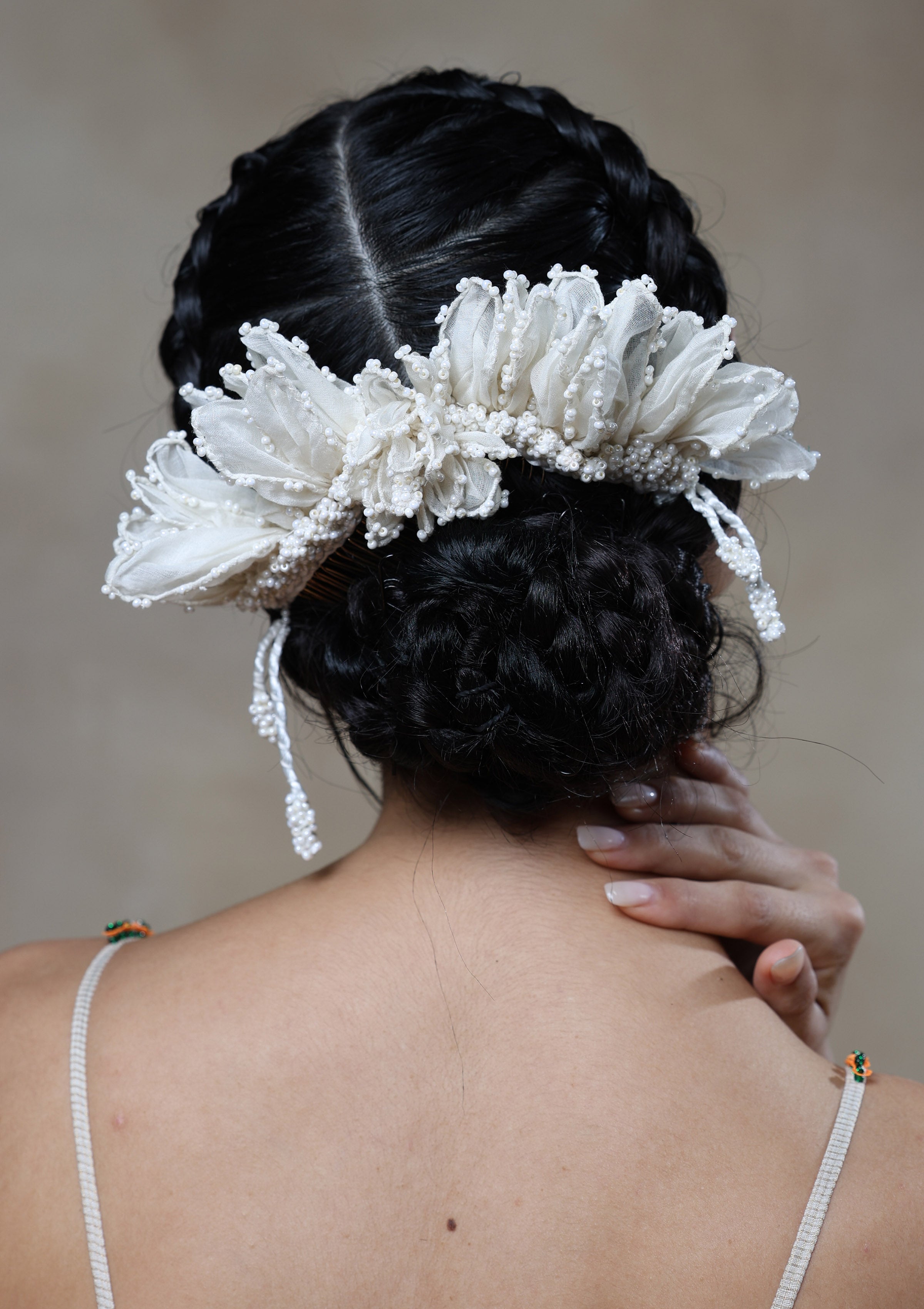 Varsha Lily Comb Clip