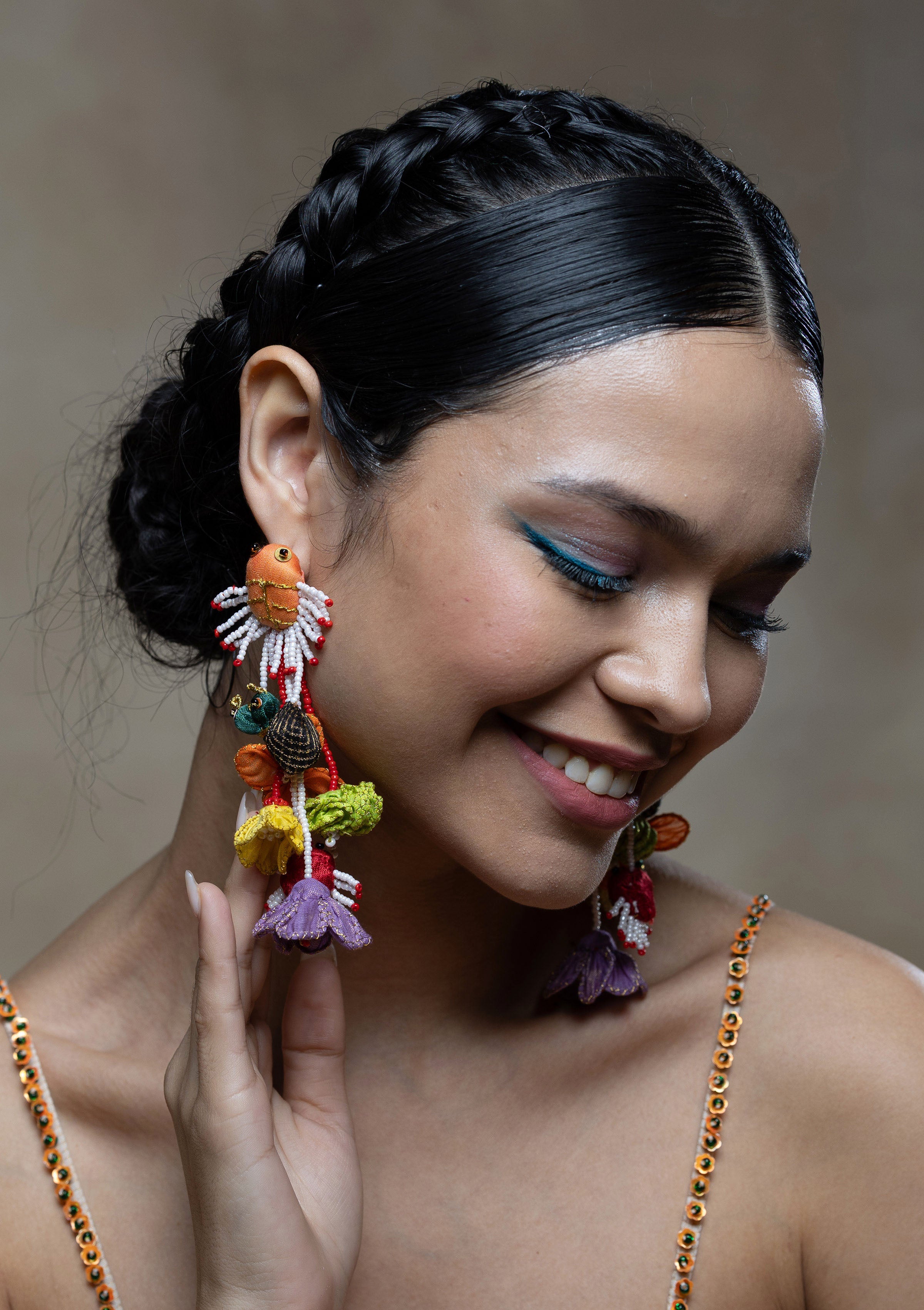 Thirakti Earrings