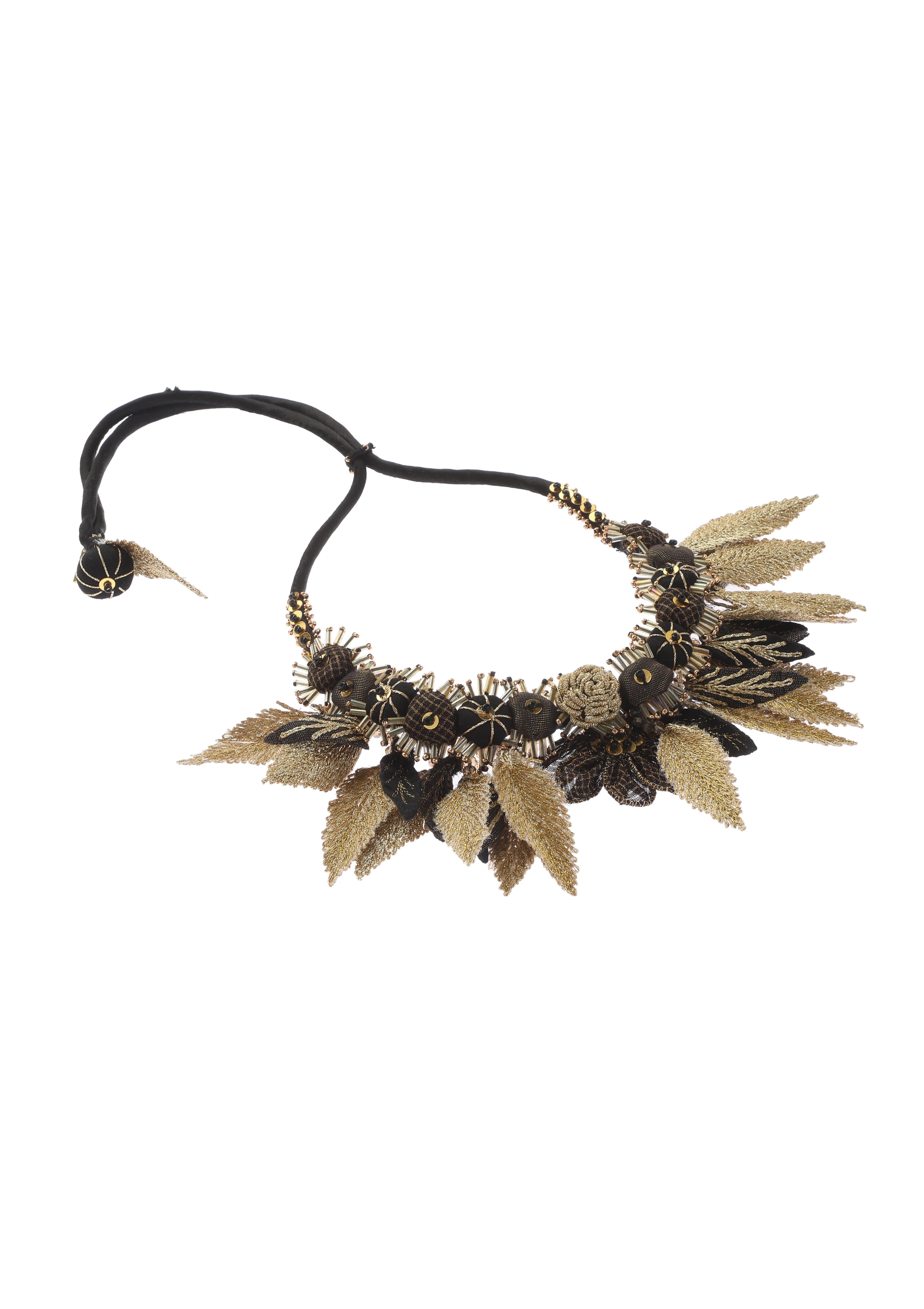 Tamasvani Floral Necklace