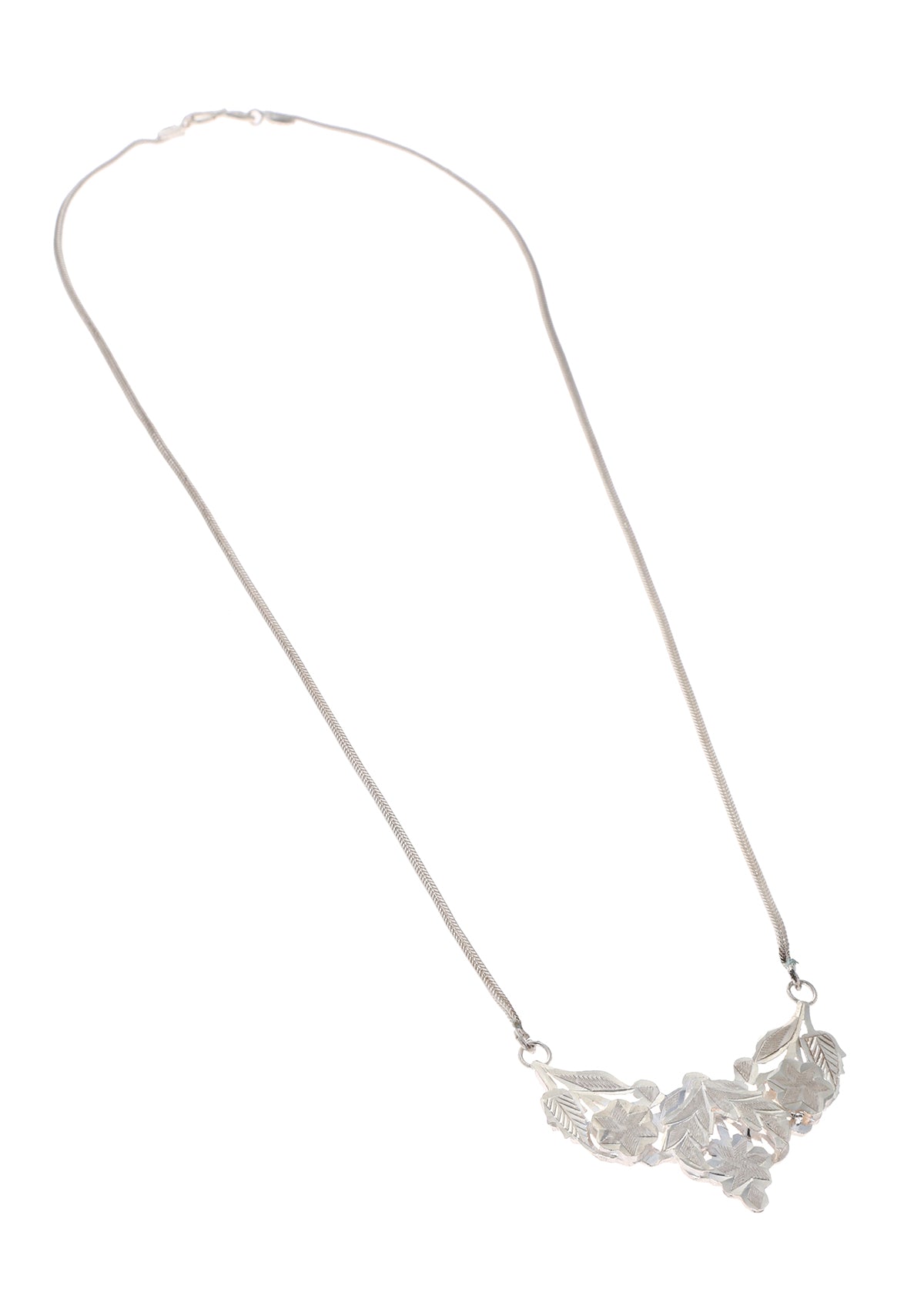 Indu Silver Necklace