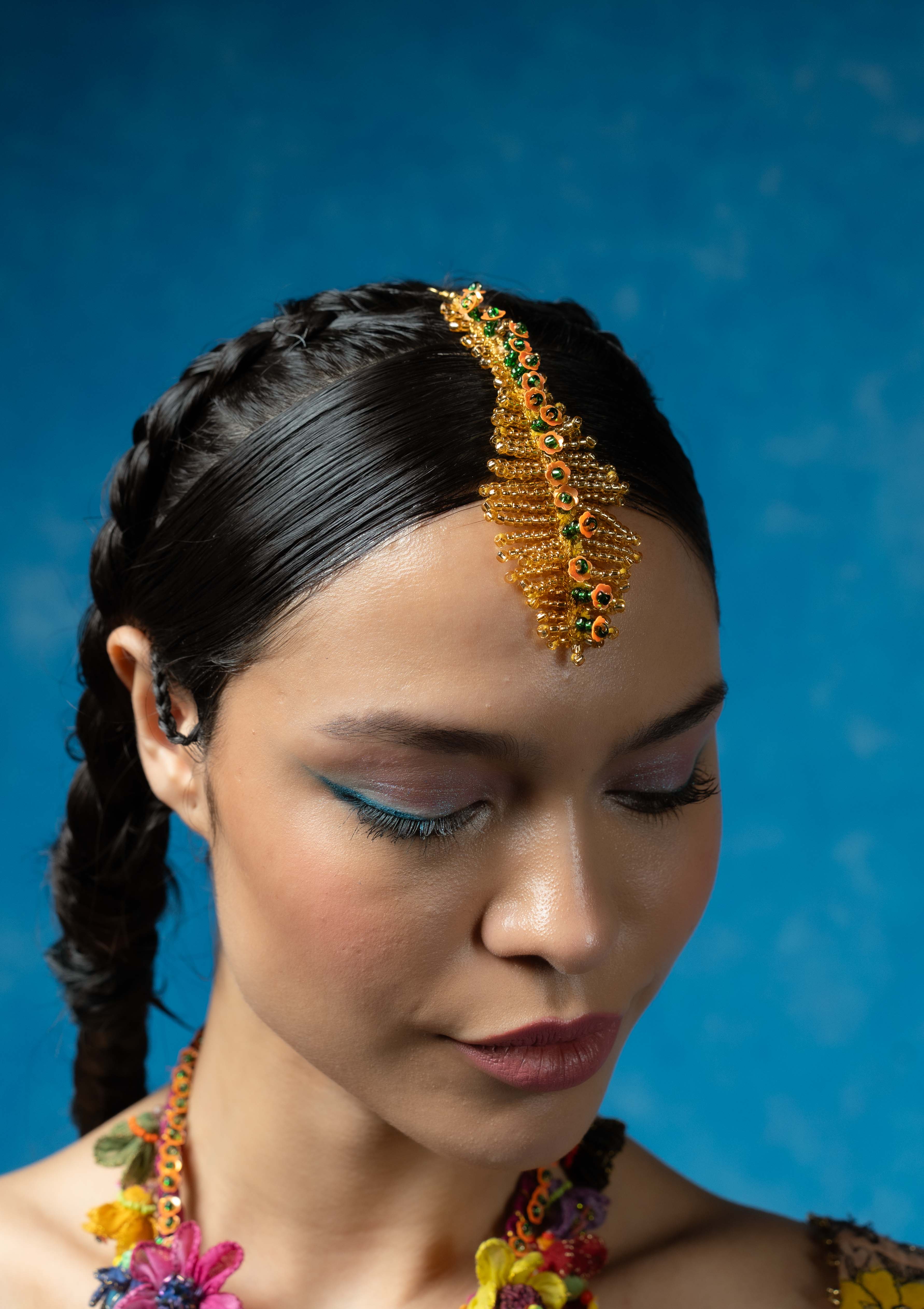 Phoolika Floral Mangtikka