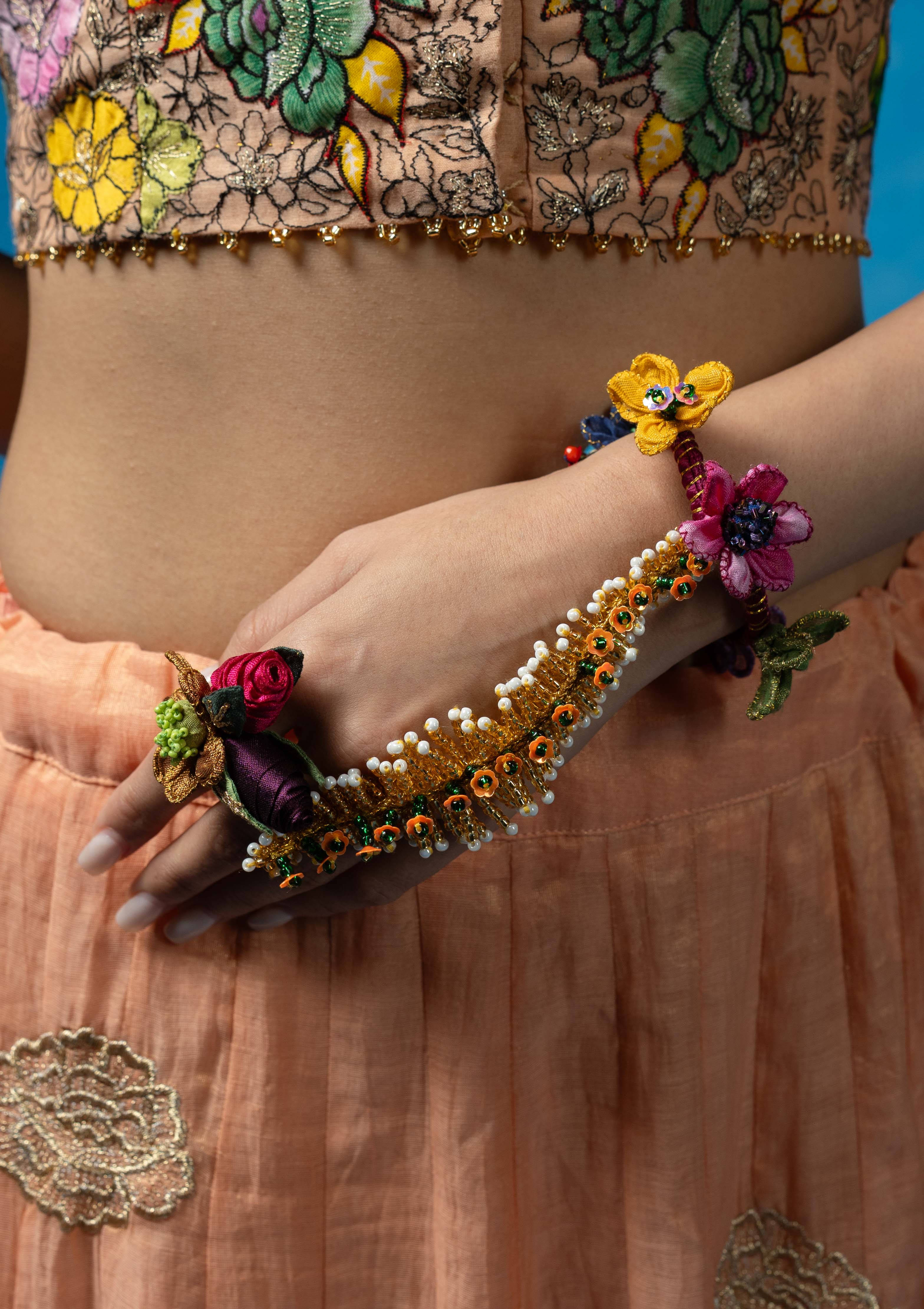 Phoolika Floral Hathphool