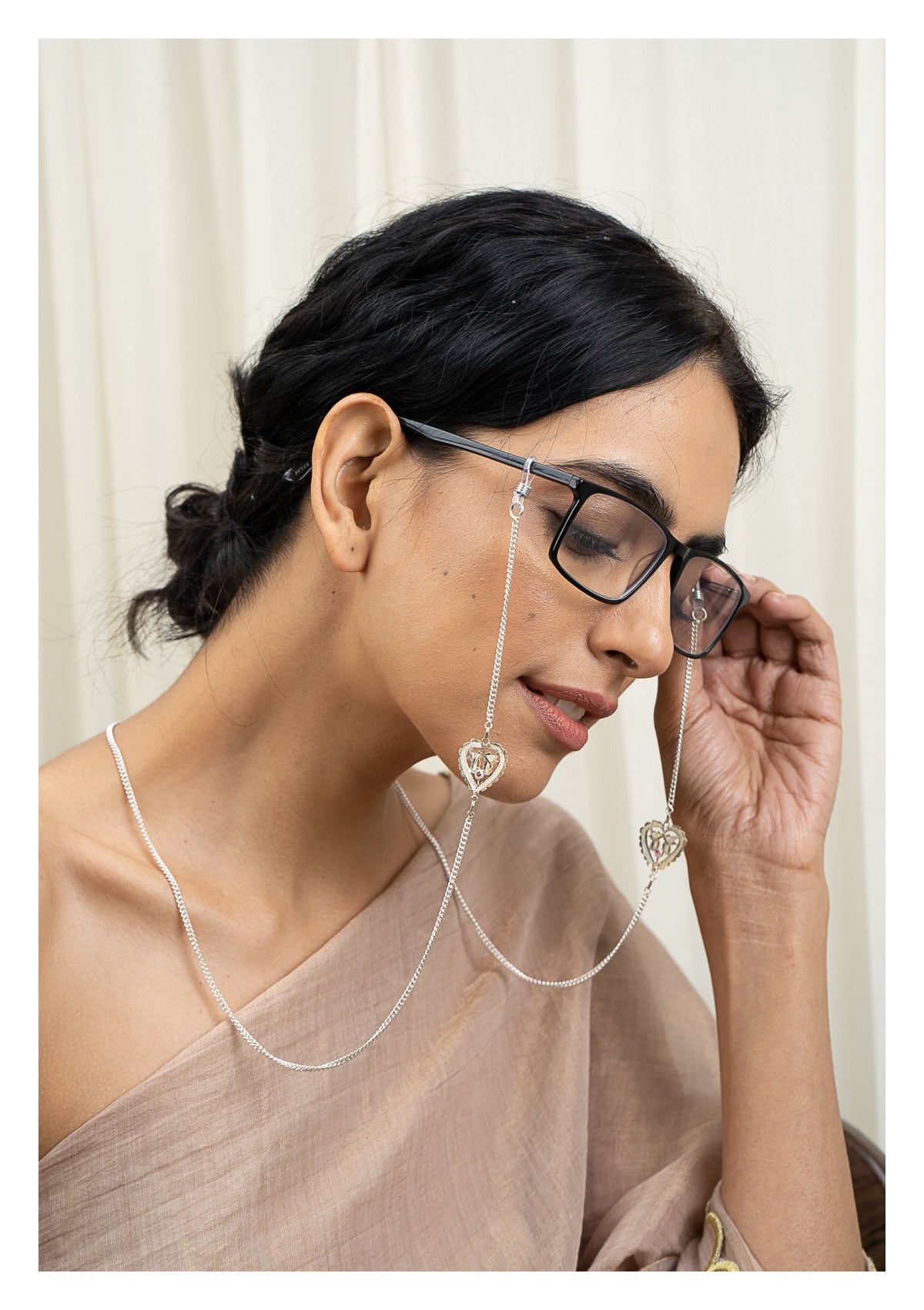 Barkha Handmade Silver Eyewear Chain