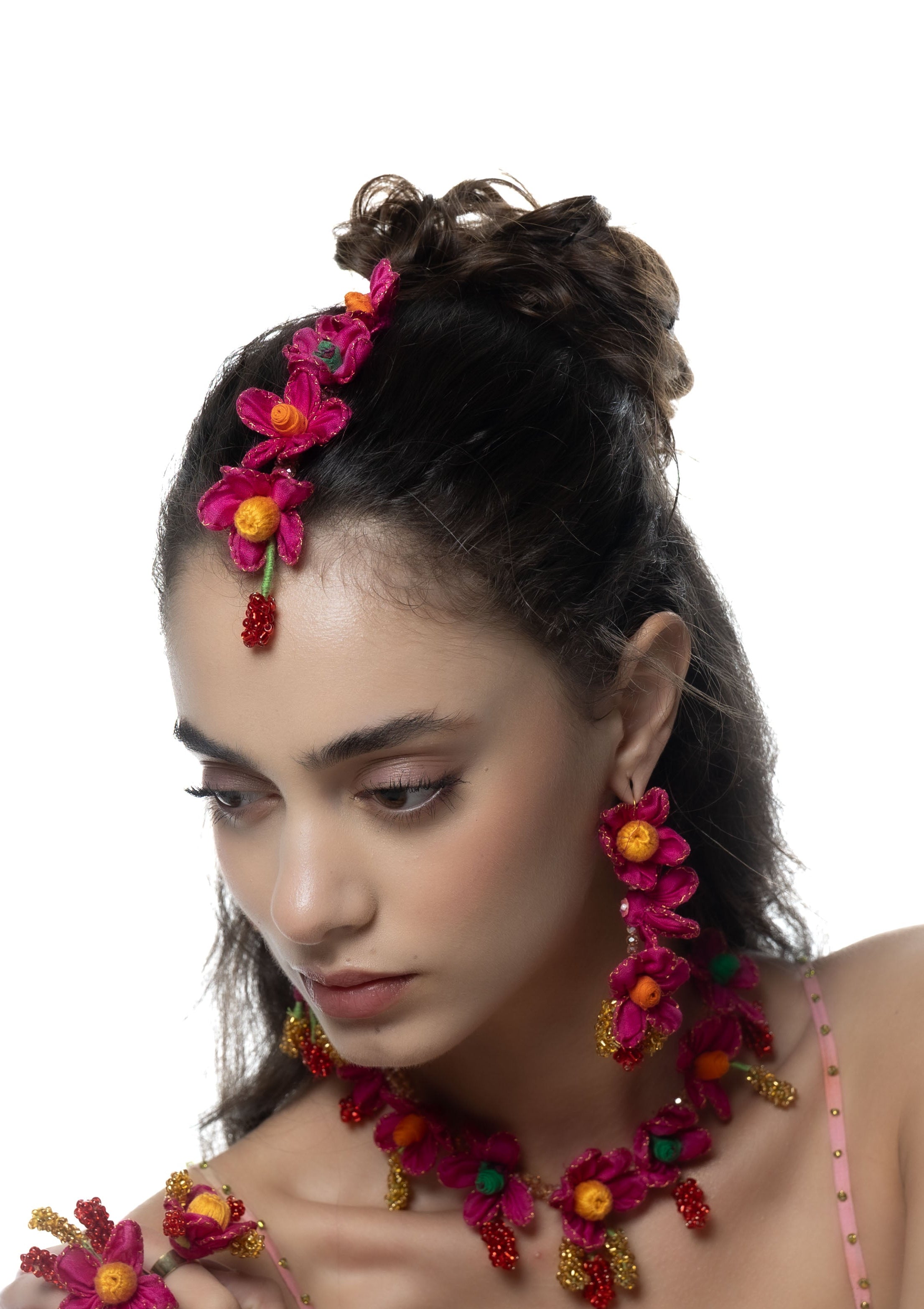 Kamboja Floral Mangtikka