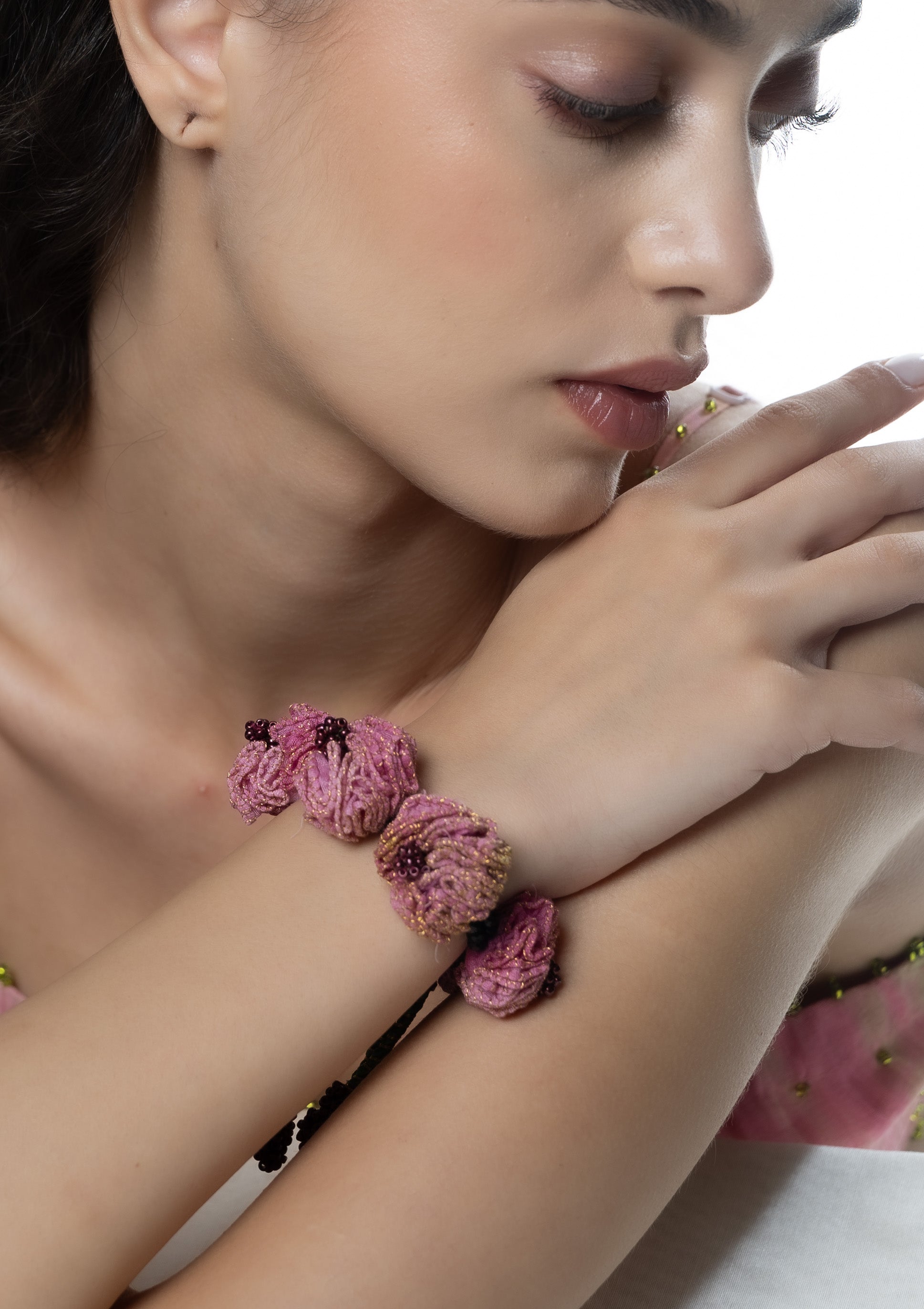 Vasumati Floral Set