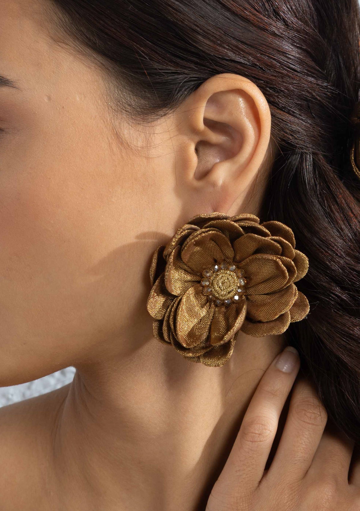 Medalia Floral Earrings