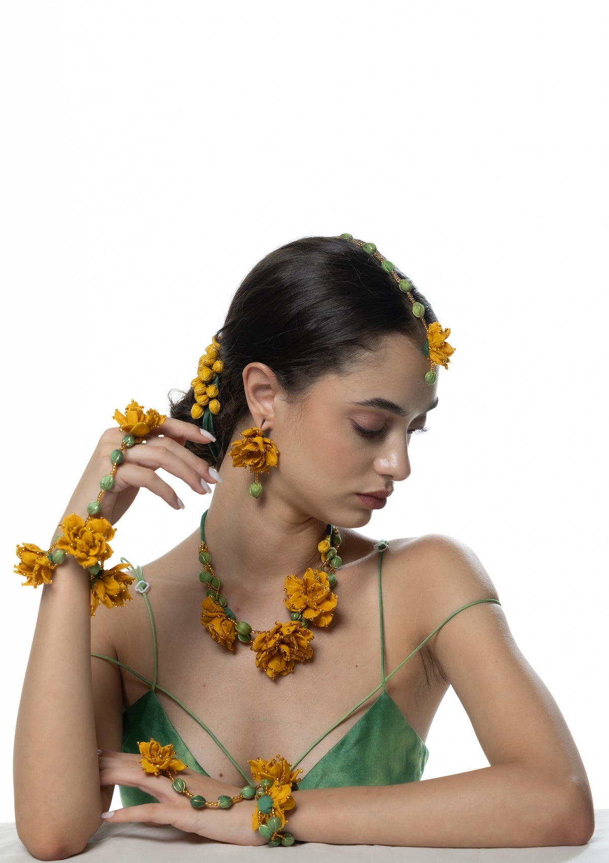 Guldaudi Jewellery Set
