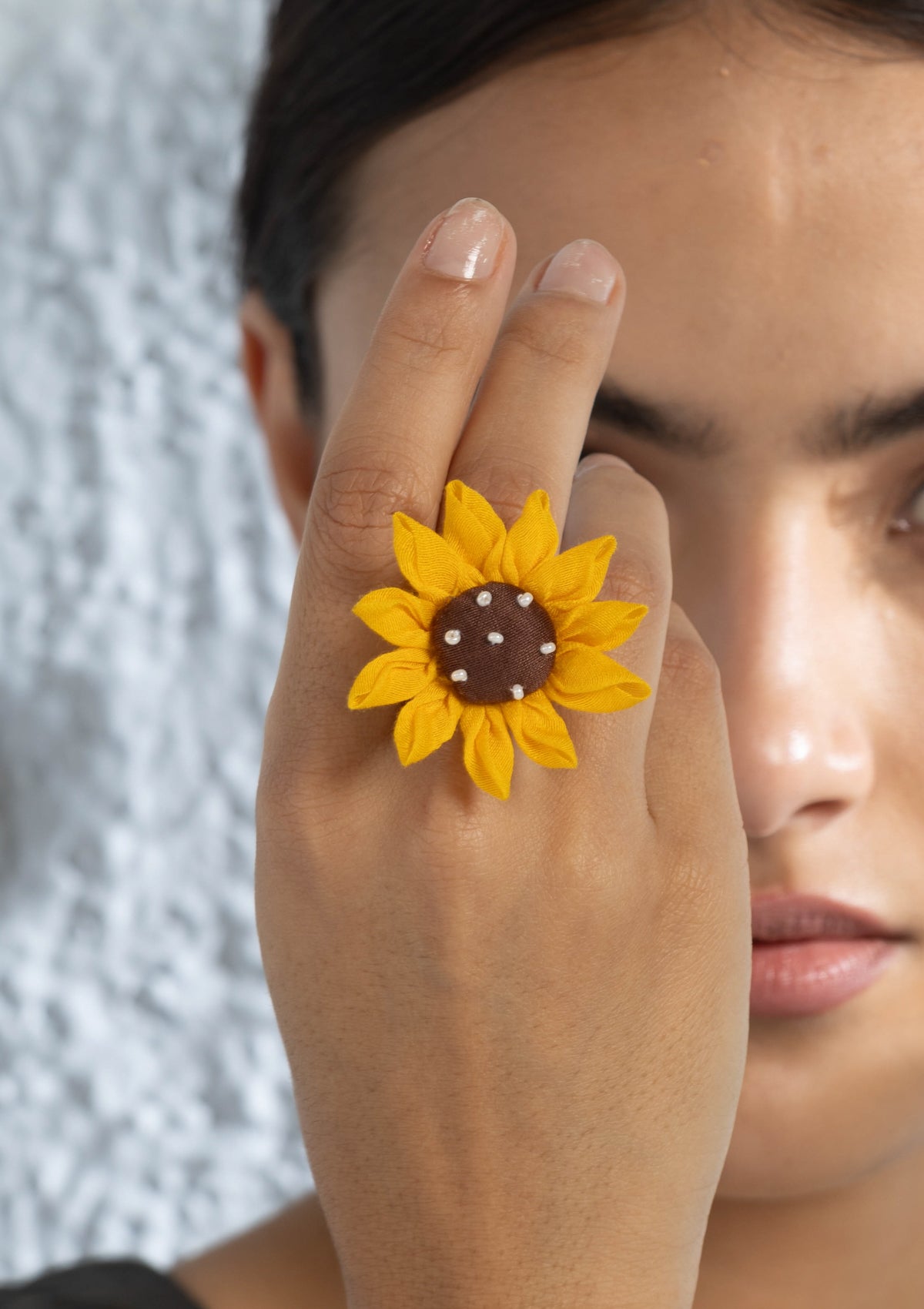 Mukhi Floral Ring