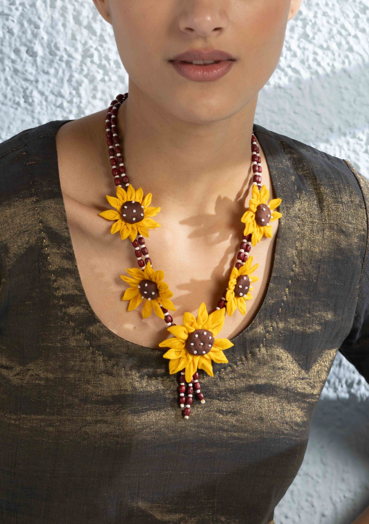 Mukhi Floral Necklace