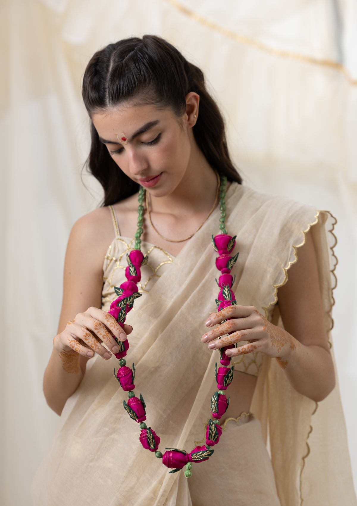 Sarvajja Floral Mala