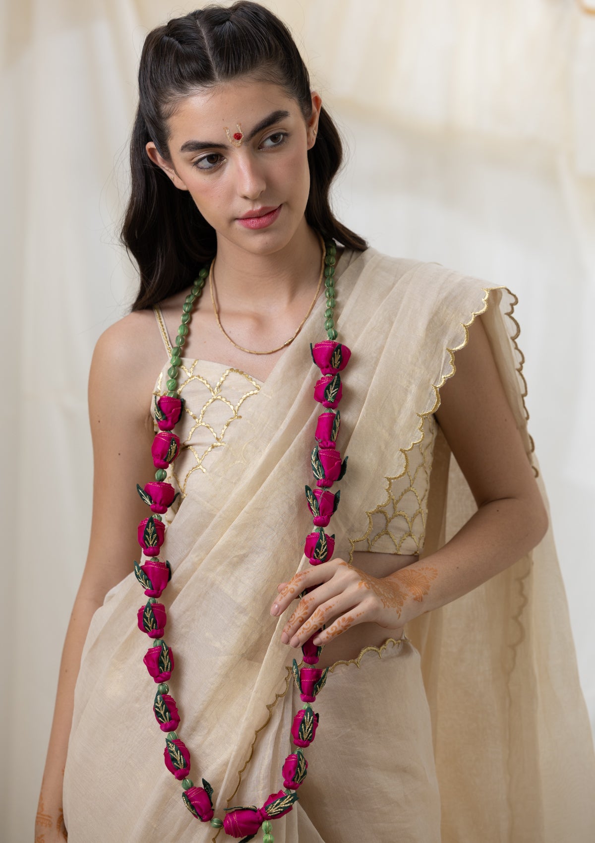 Sarvajja Floral Mala