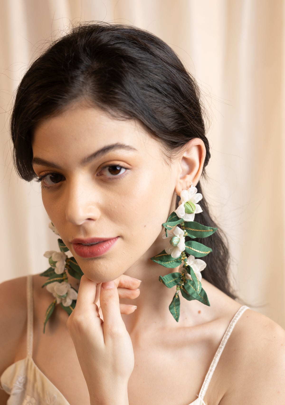 Bel White Floral Earrings