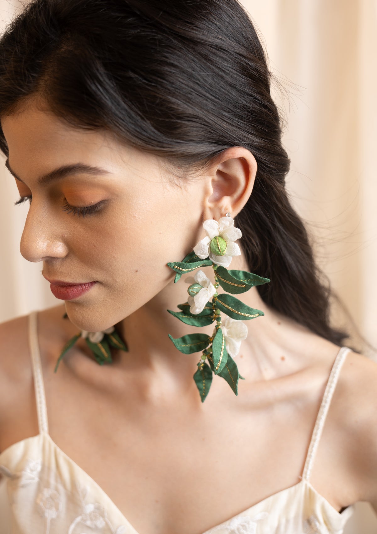 Bel White Floral Earrings