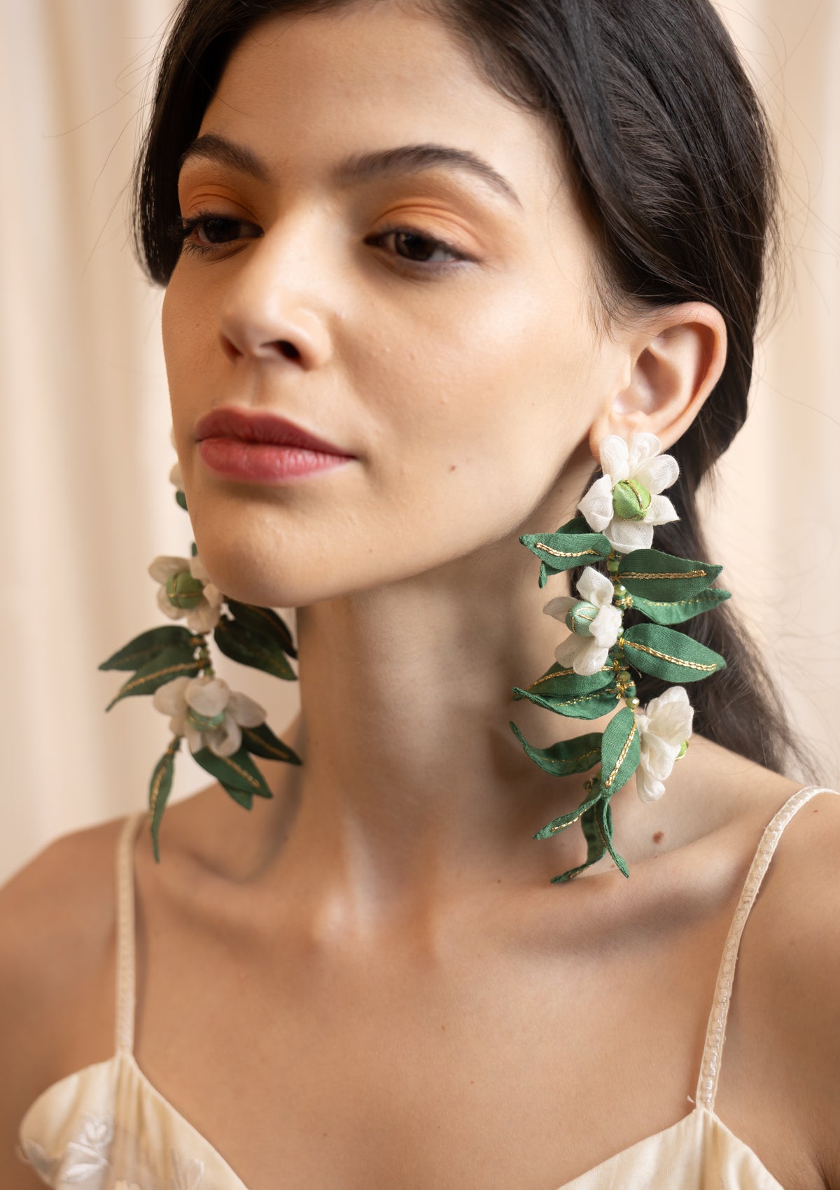 Bel White Floral Earrings