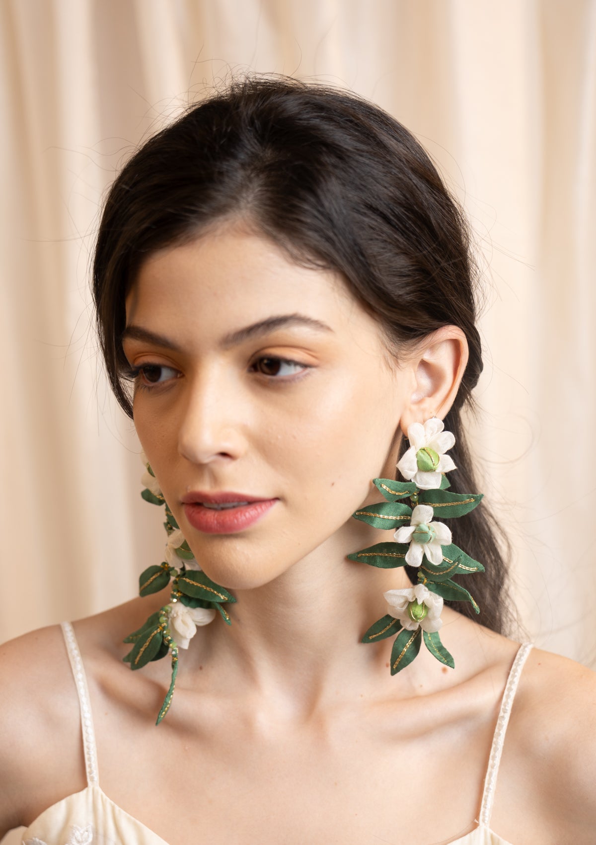 Bel White Floral Earrings