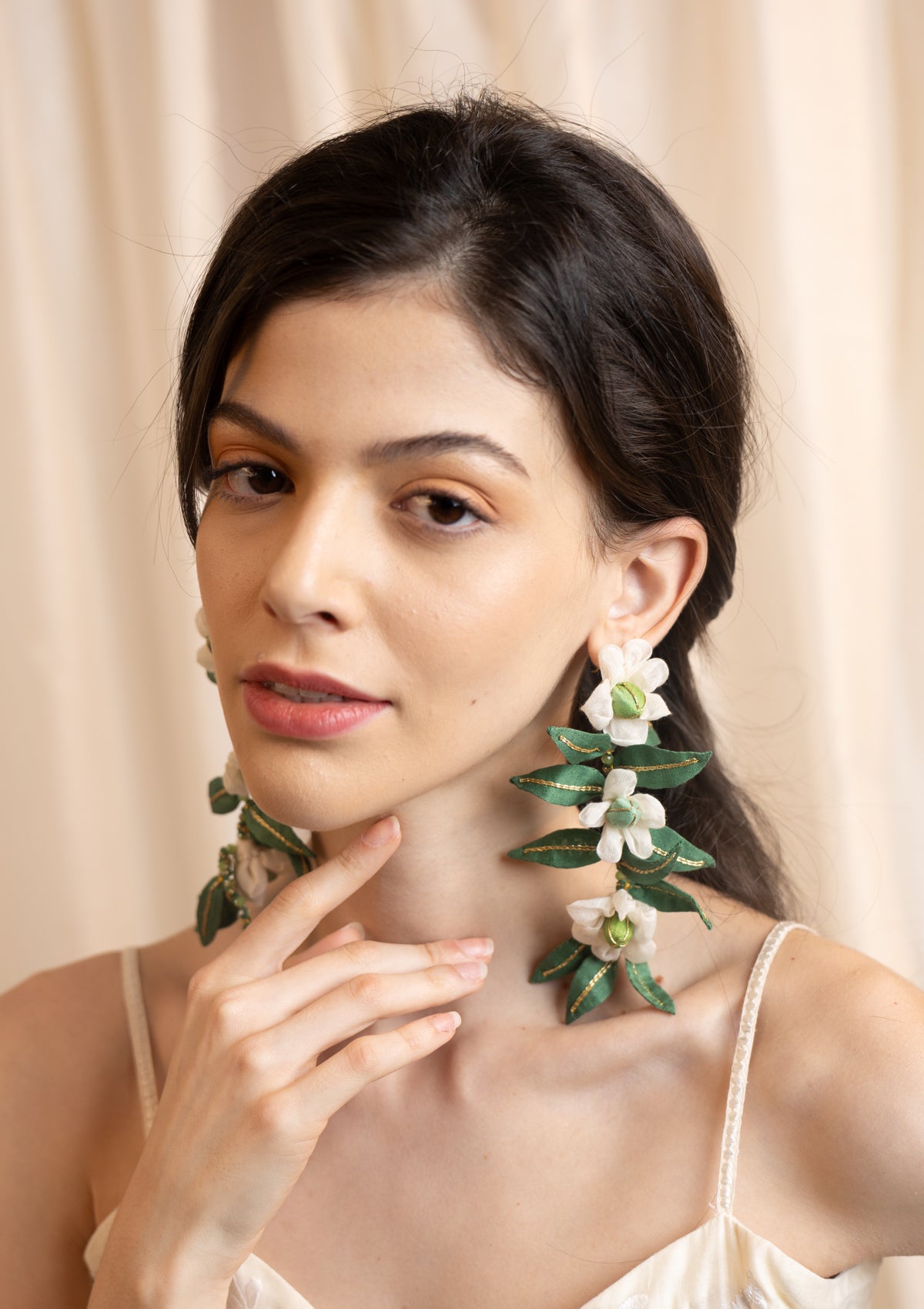 Bel White Floral Earrings