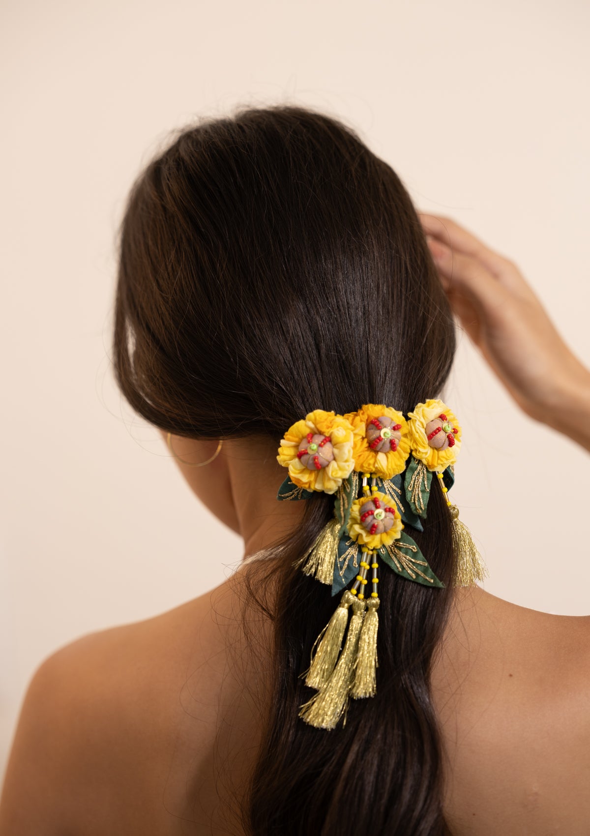 Daisy Floral Clip