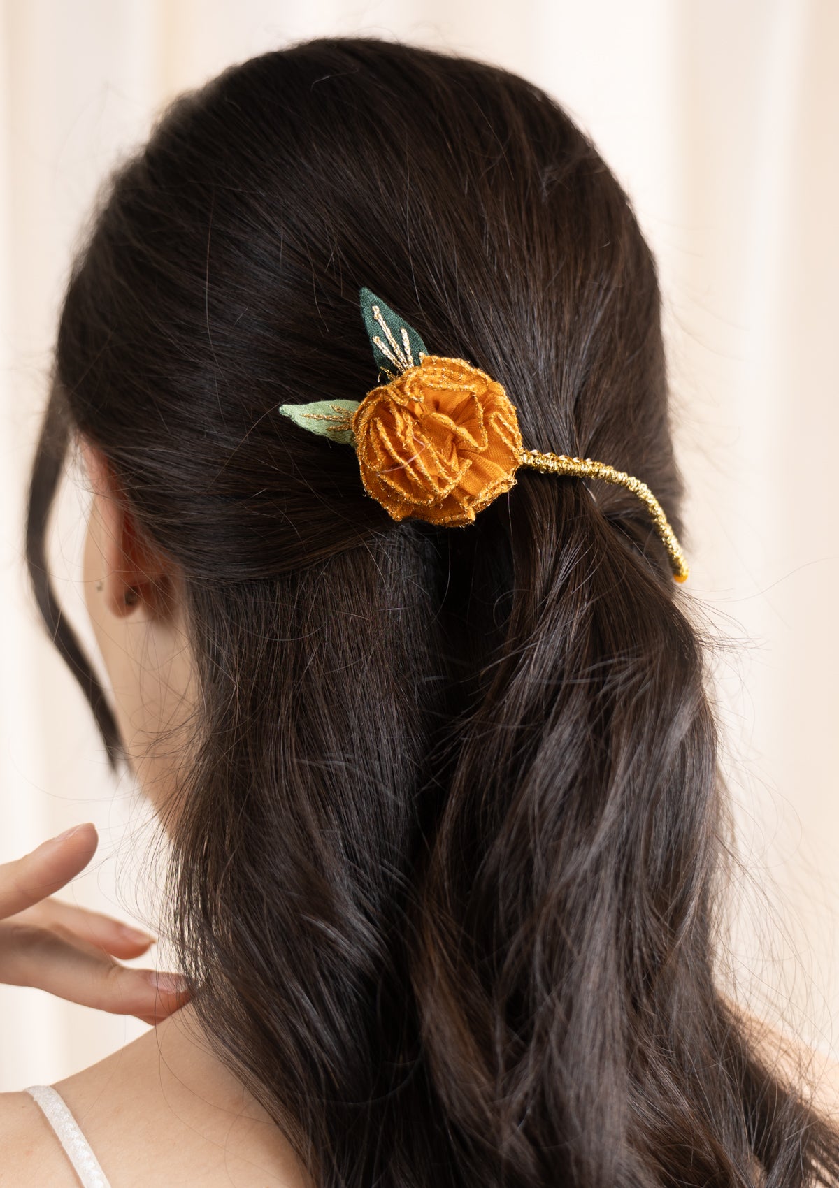 Genda Floral Comb Clip