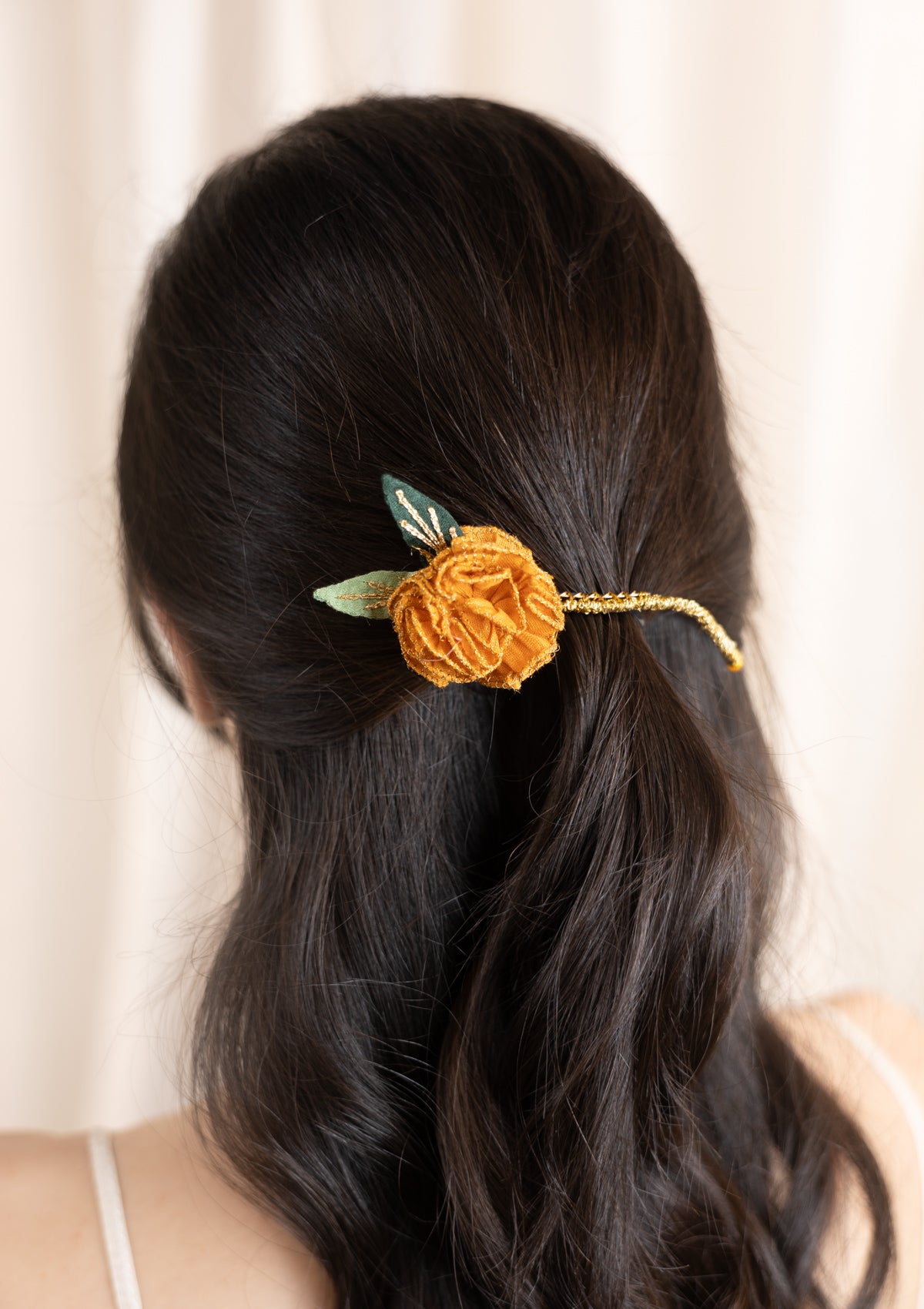 Genda Floral Comb Clip