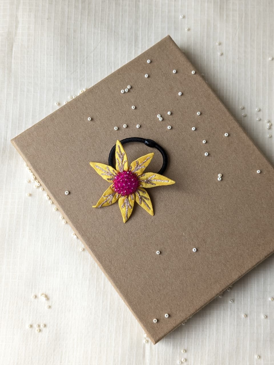 Pink-Eyed Susan Floral Rubber Band