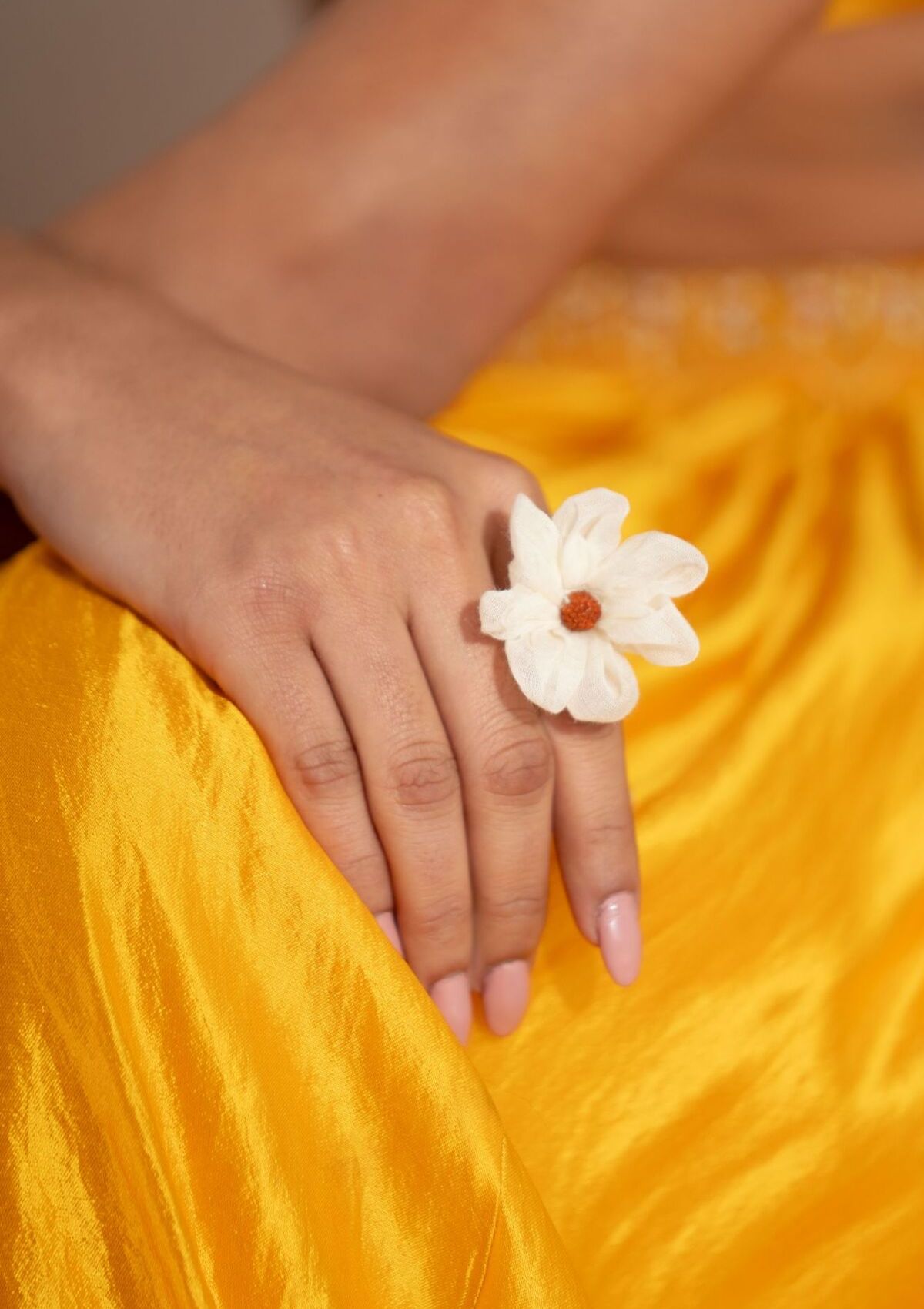 Malar Floral Ring