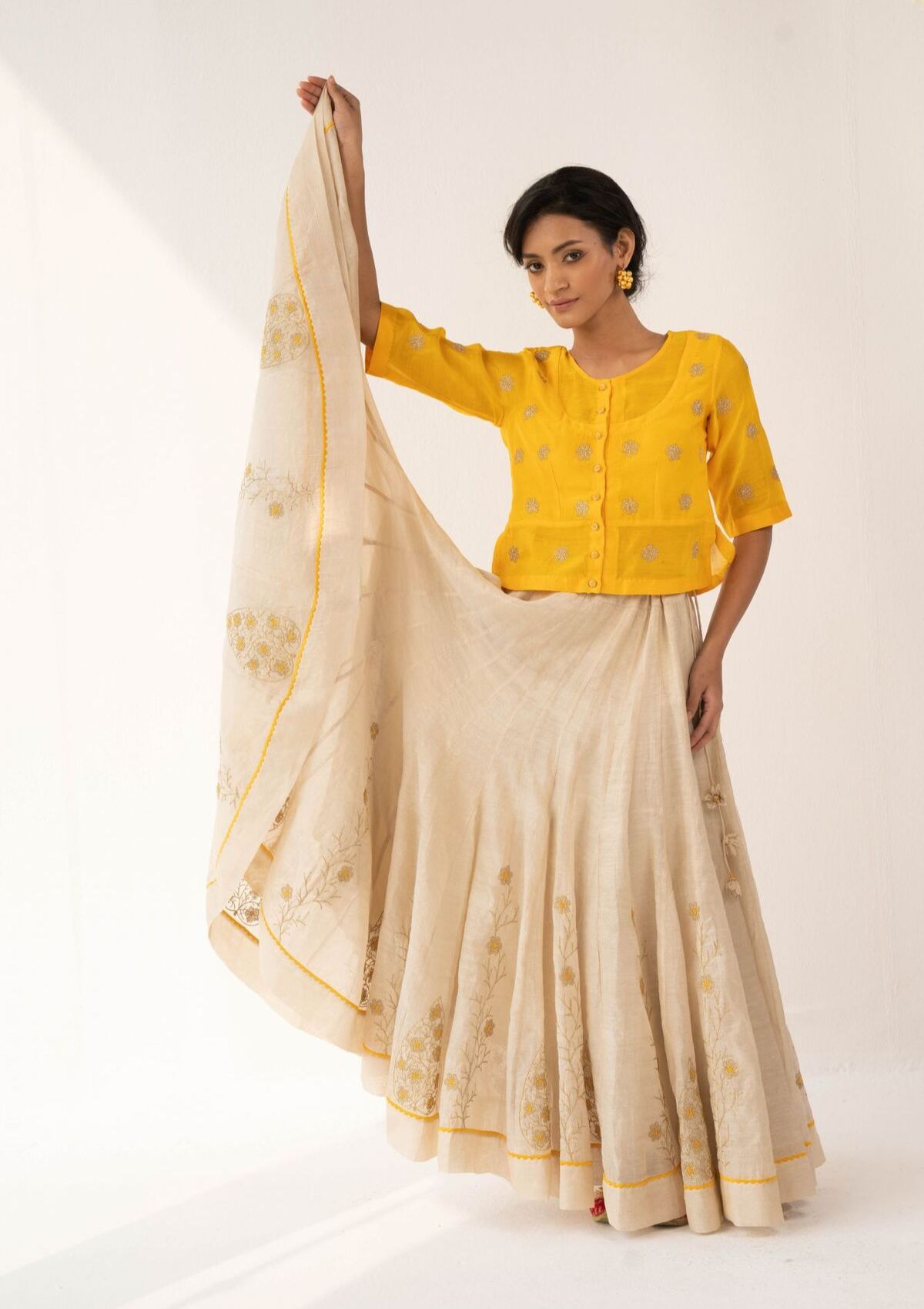 Manjal Ivory Skirt