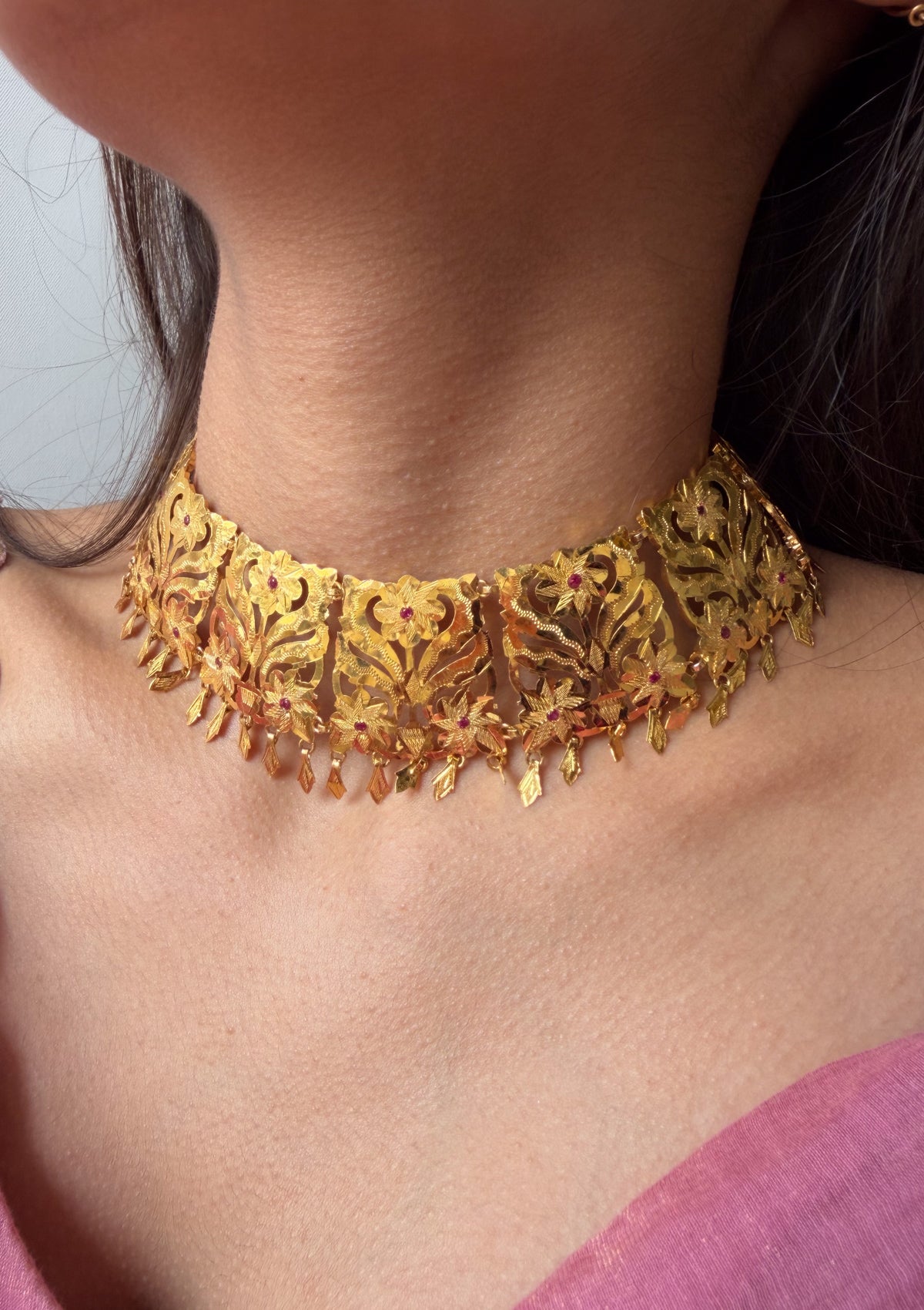 Kaveri Gold Tone Silver Necklace