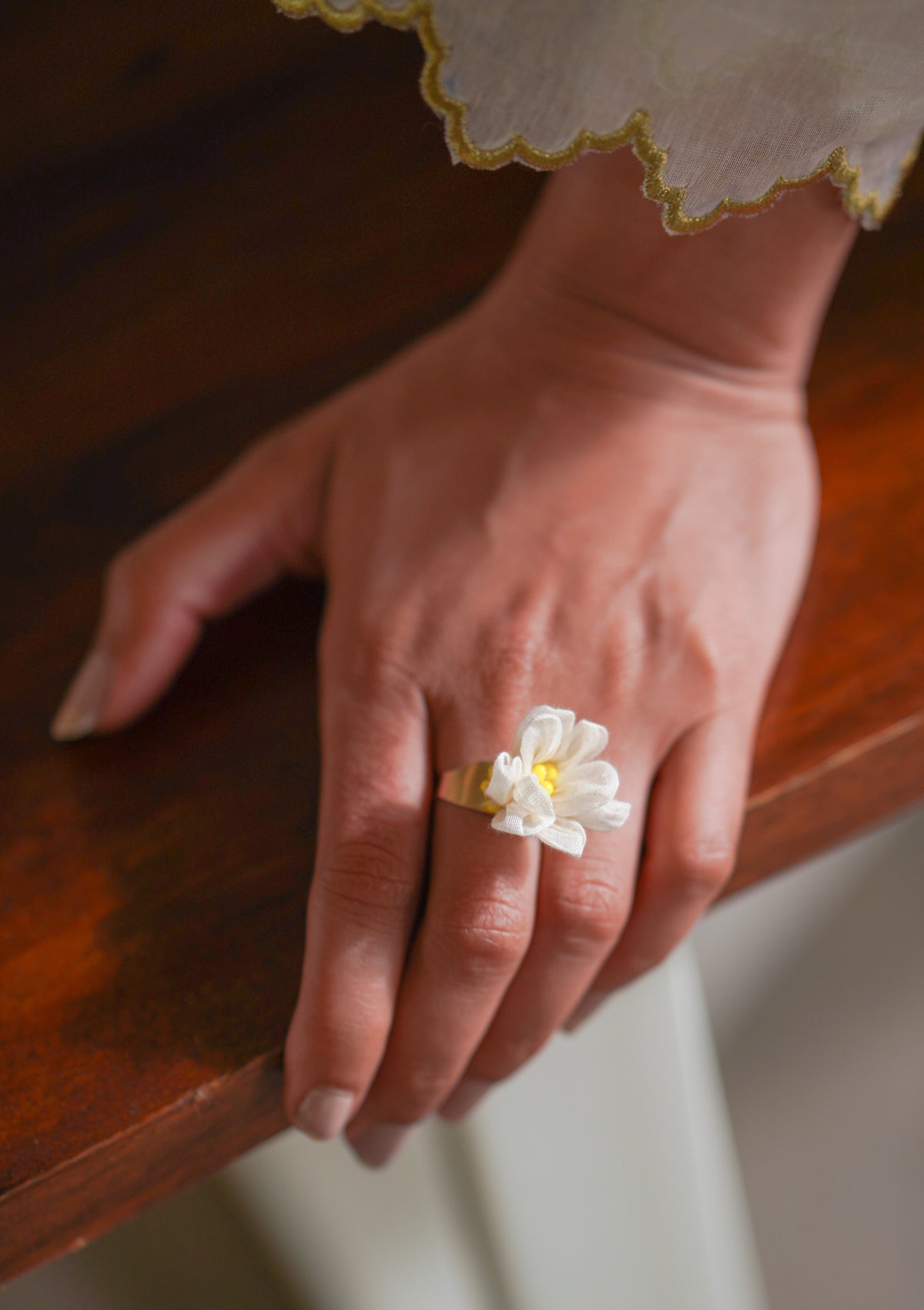 Mudrika White Flower Ring