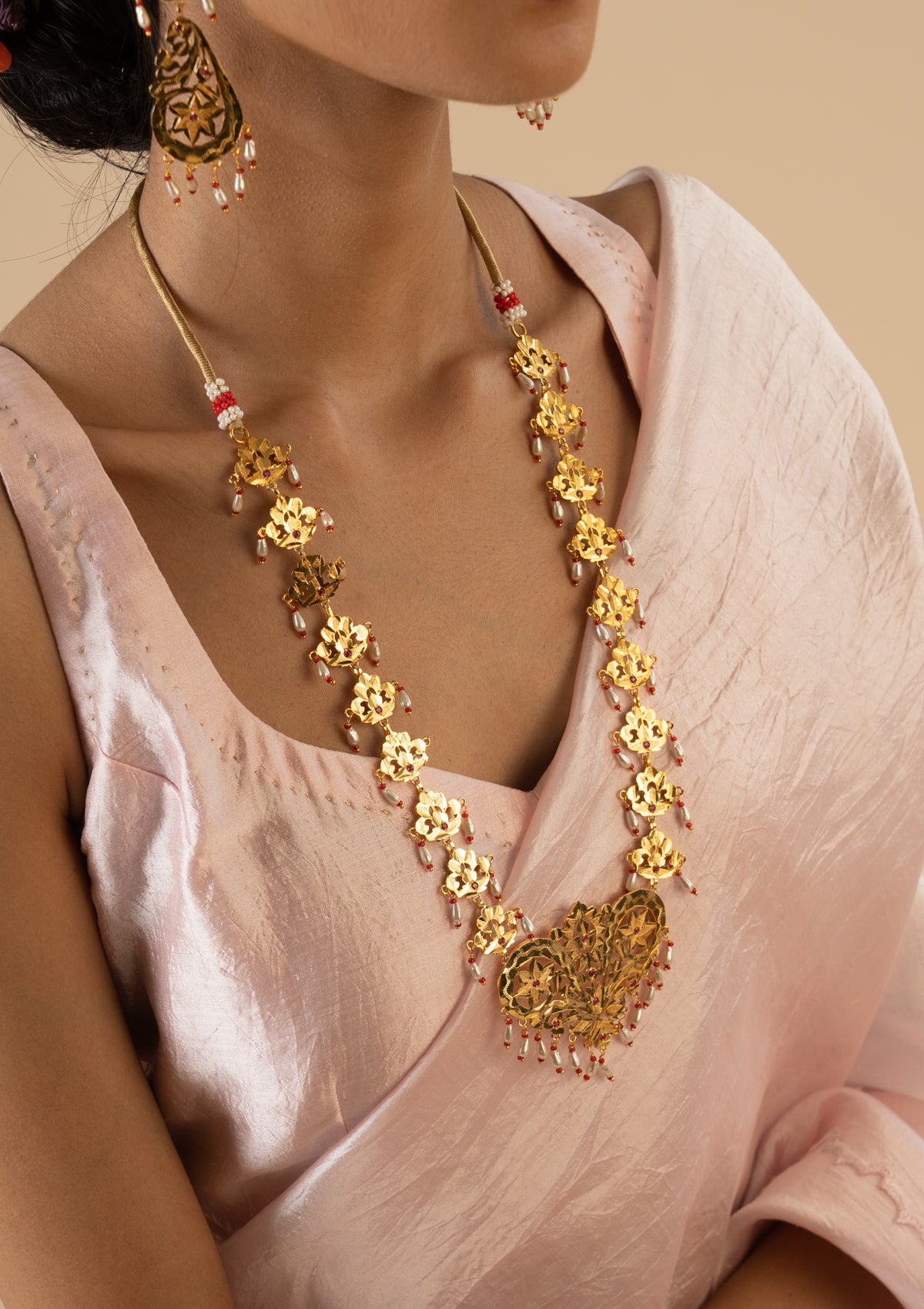 Mumtaz Gold Tone Necklace & Earrings Set