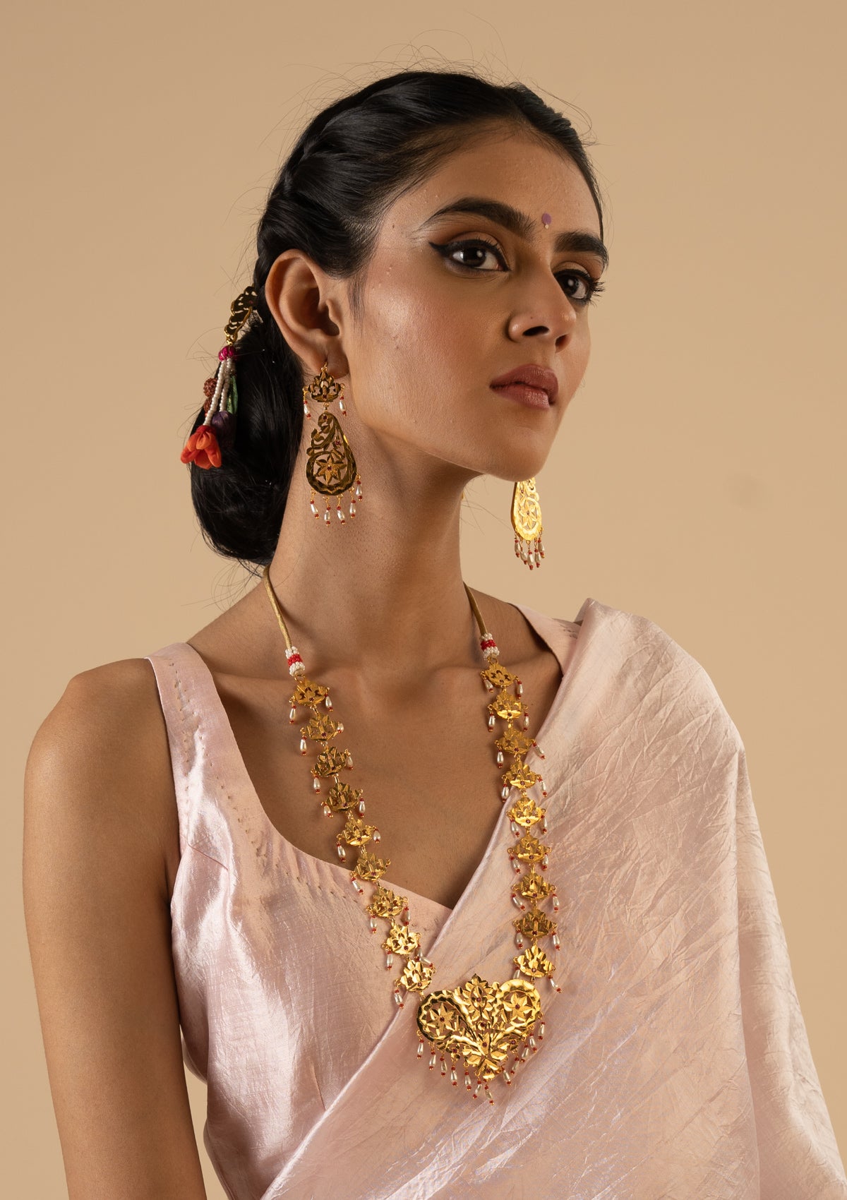 Mumtaz Gold Tone Necklace & Earrings Set