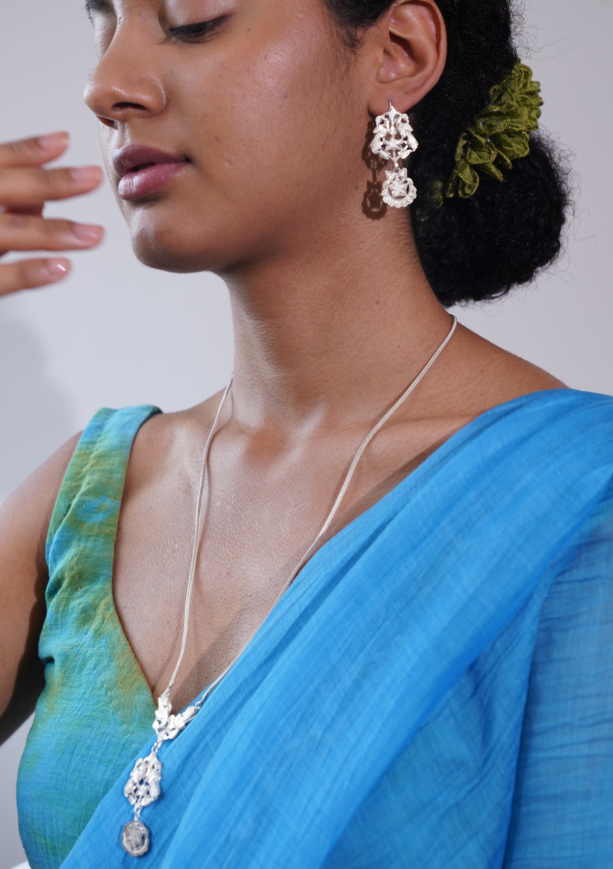 Abhilasha Silver Necklace & Earrings Set