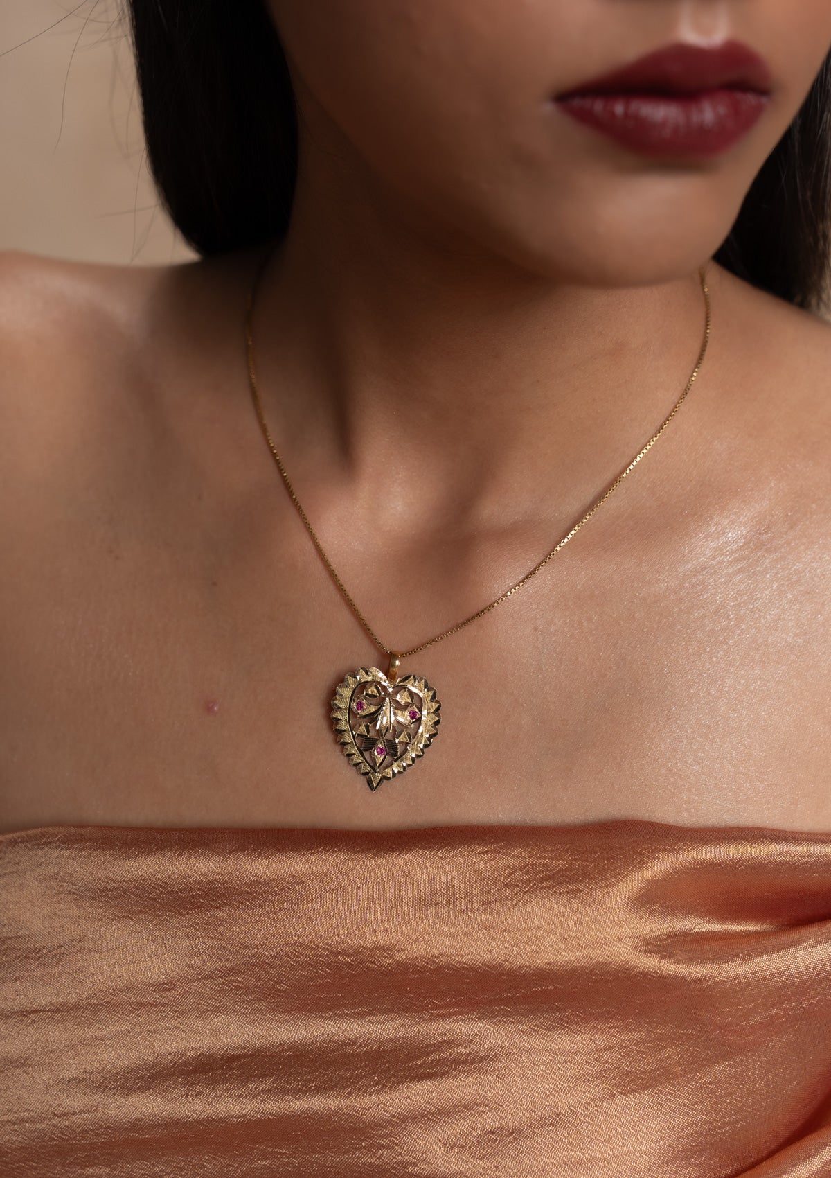 Chakori Gold Pendant