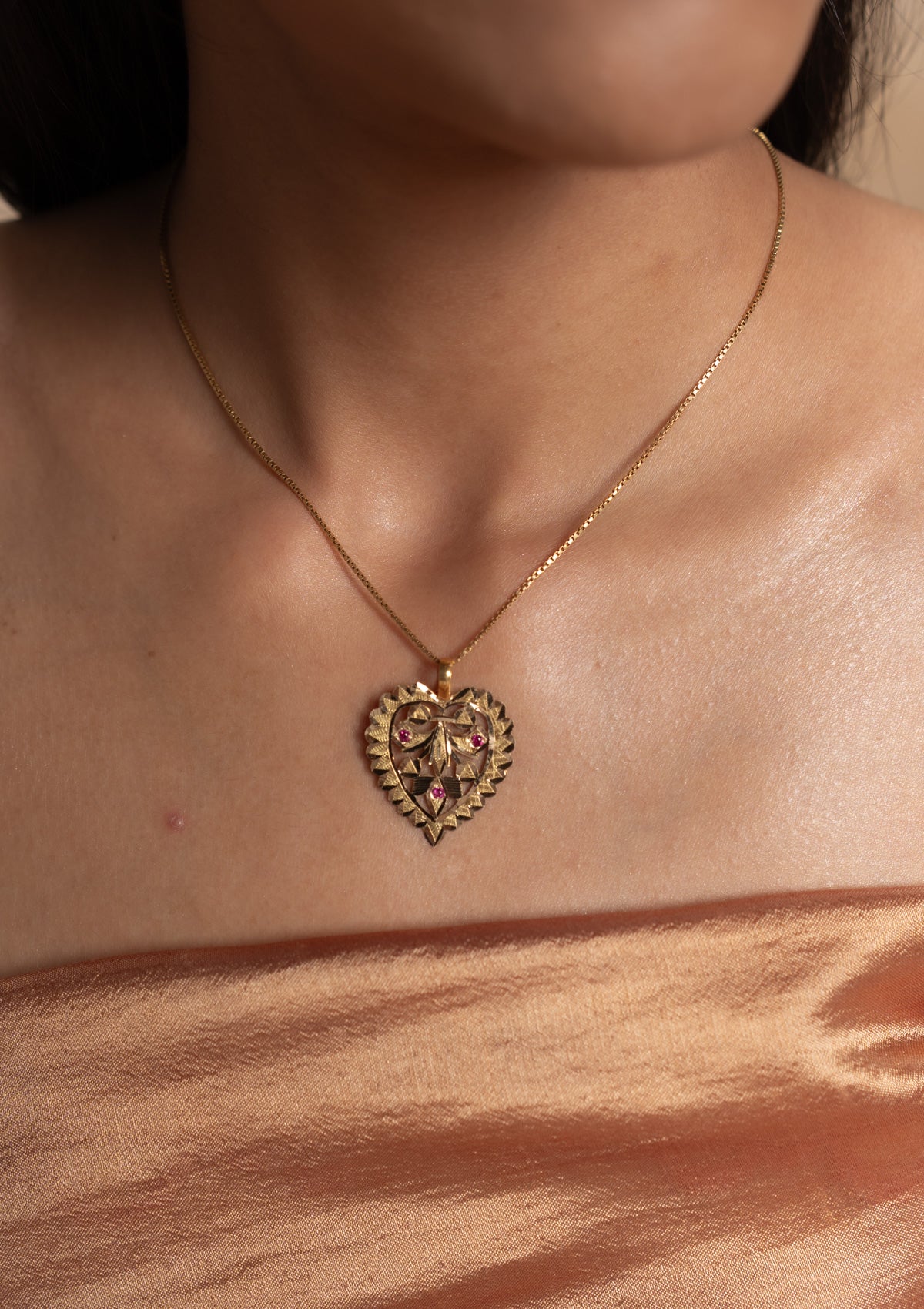 Chakori Gold Pendant