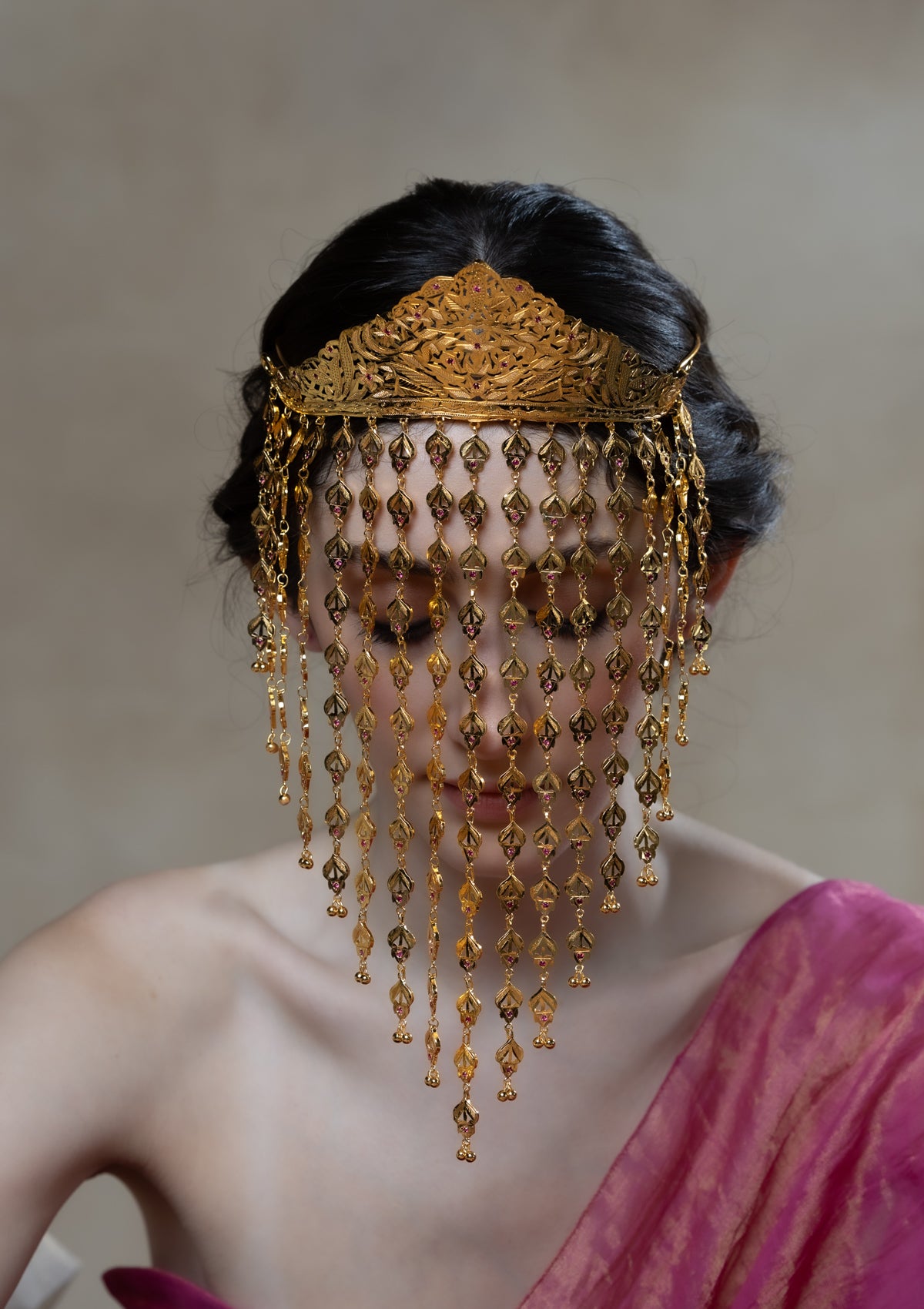 Razzi Gold Tone Silver Sehra