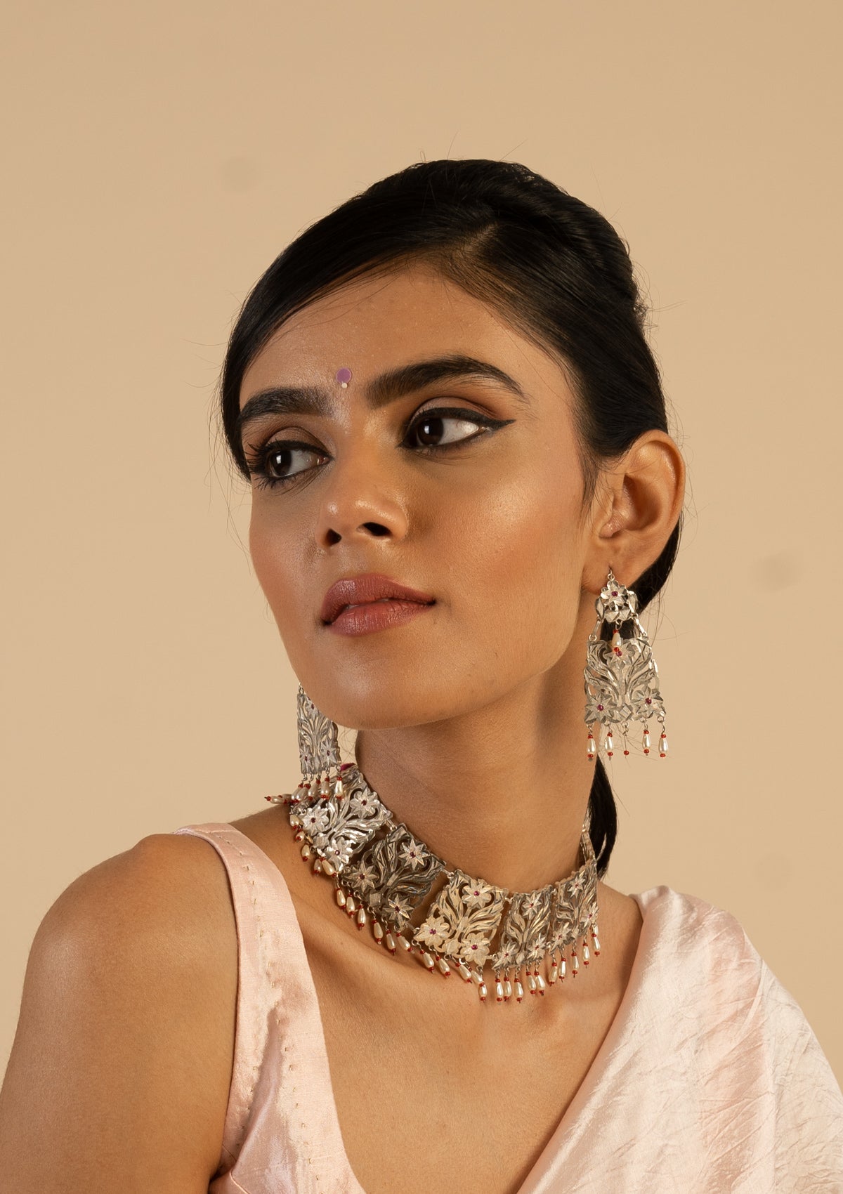 Nadira Silver Necklace & Earrings Set