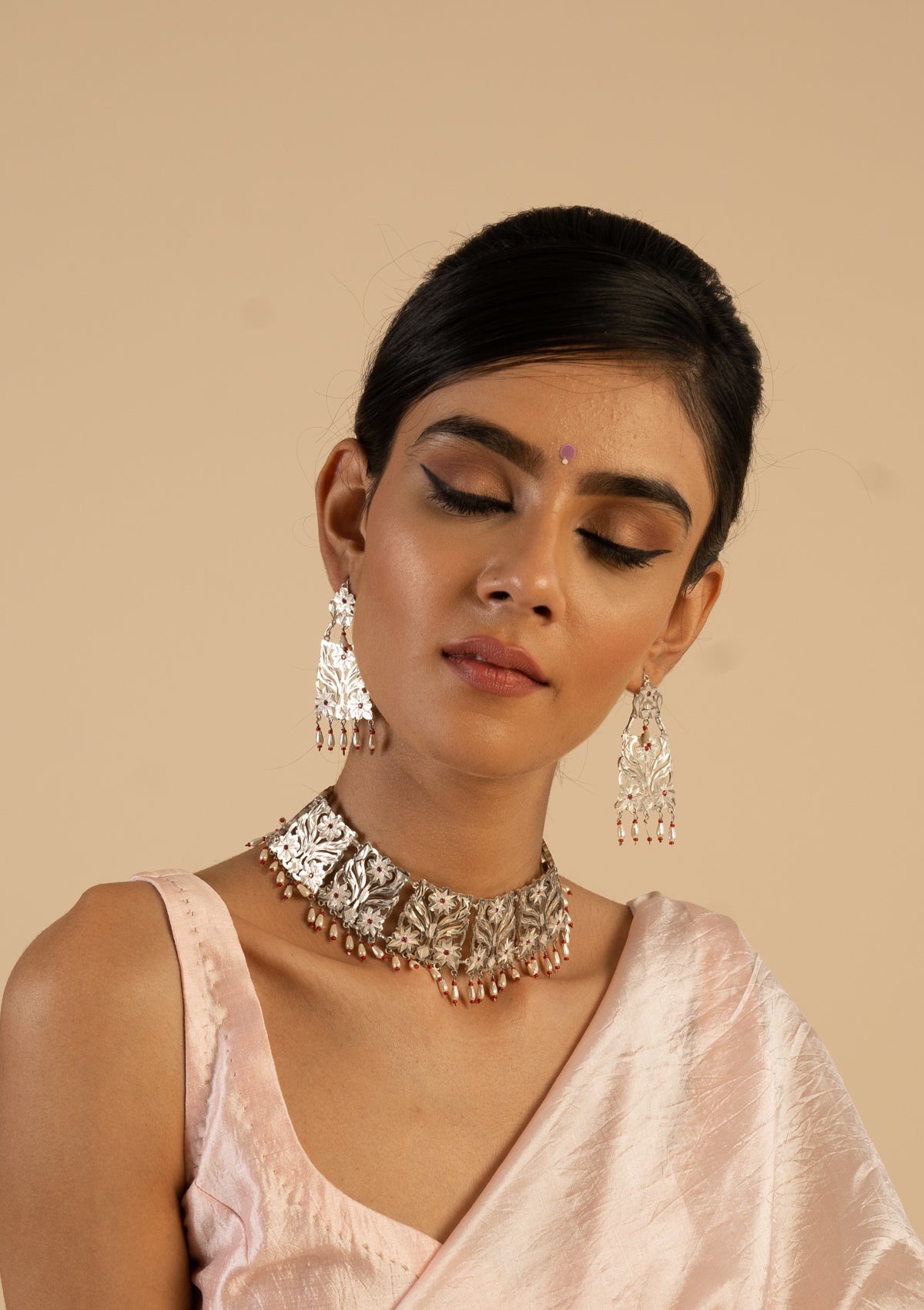 Nadira Silver Necklace & Earrings Set