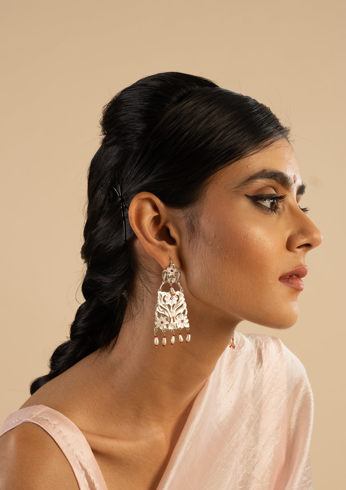 Nadira Silver Necklace & Earrings Set